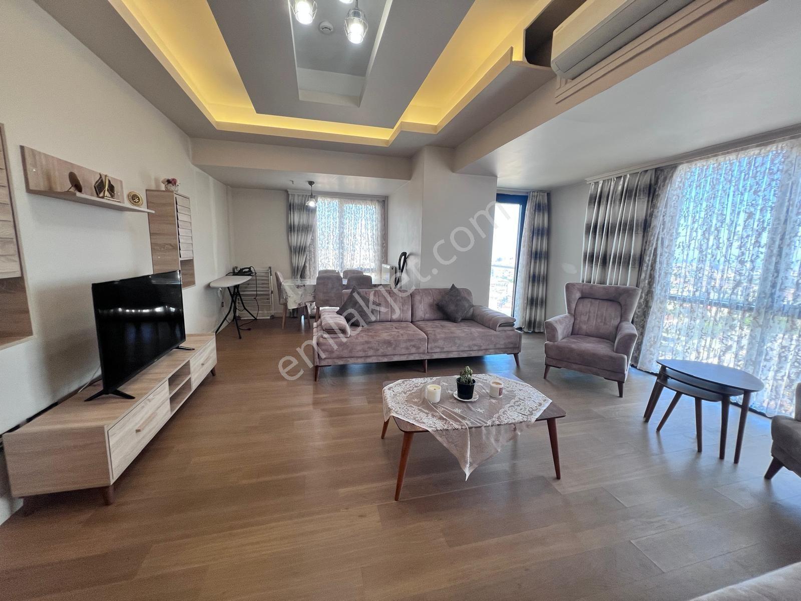 Kiptaş Venezia Mega Satılık Boş Hemen Oturum 2 Banyolu Kapalı Mutfak Balkonlu 2+1 Daire — fotoğraf 2