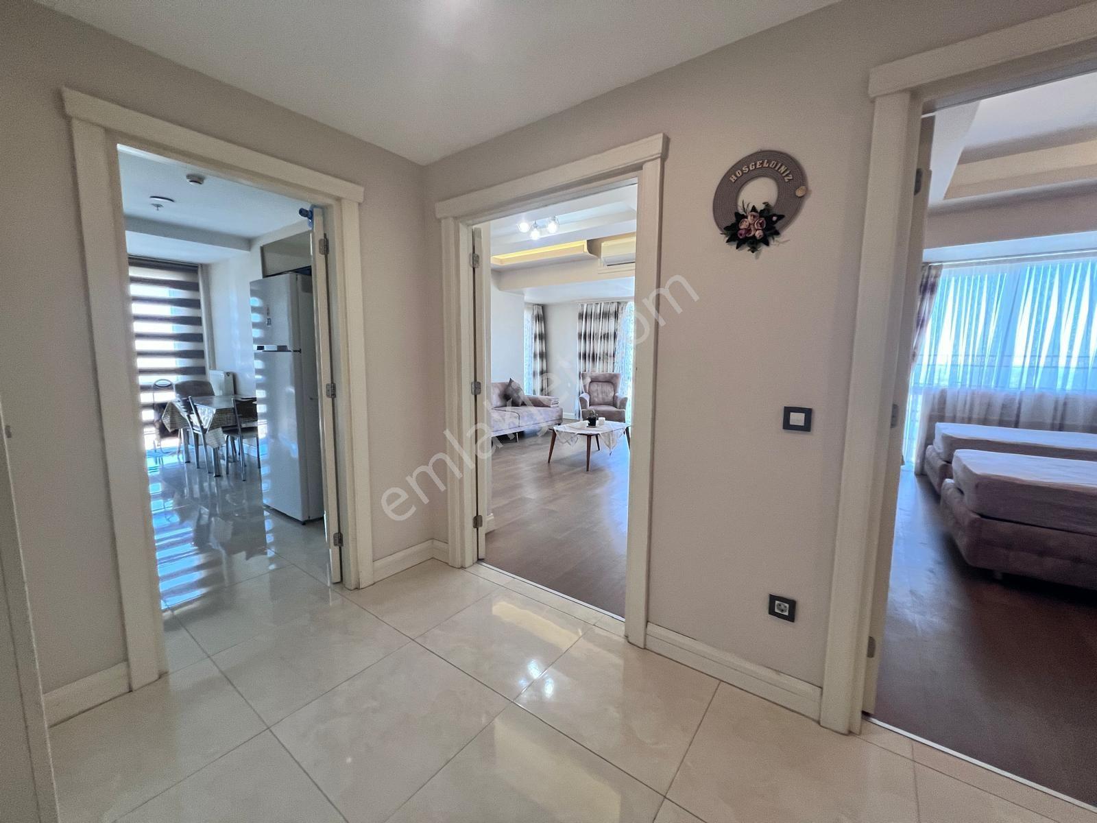 Kiptaş Venezia Mega Satılık Boş Hemen Oturum 2 Banyolu Kapalı Mutfak Balkonlu 2+1 Daire — fotoğraf 7
