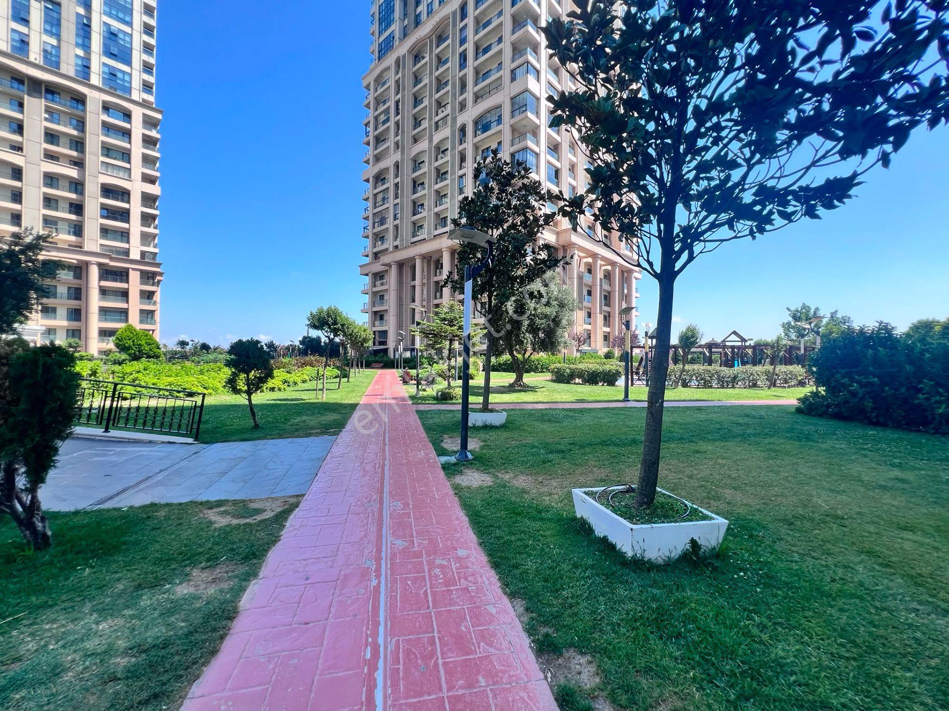 Kiptaş Venezia Mega Satılık Boş Hemen Oturum 2 Banyolu Kapalı Mutfak Balkonlu 2+1 Daire — fotoğraf 21