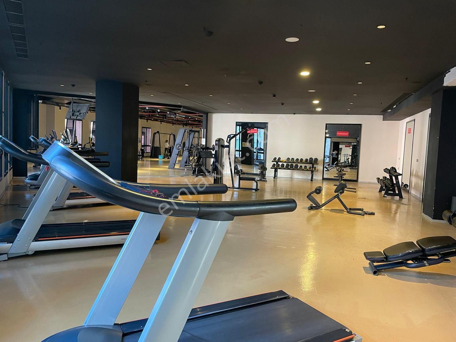 Kiptaş Venezia Mega Satılık Boş Hemen Oturum 2 Banyolu Kapalı Mutfak Balkonlu 2+1 Daire — fotoğraf 27