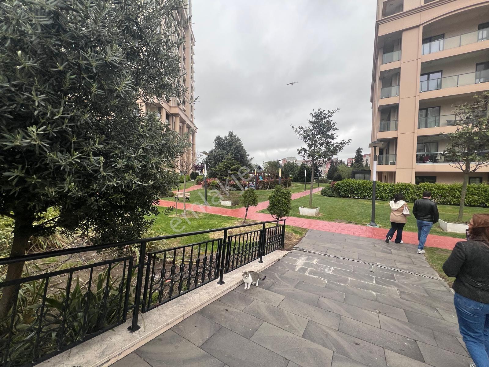 Kiptaş Venezia Mega Satılık Boş Hemen Oturum 2 Banyolu Kapalı Mutfak Balkonlu 2+1 Daire — fotoğraf 30