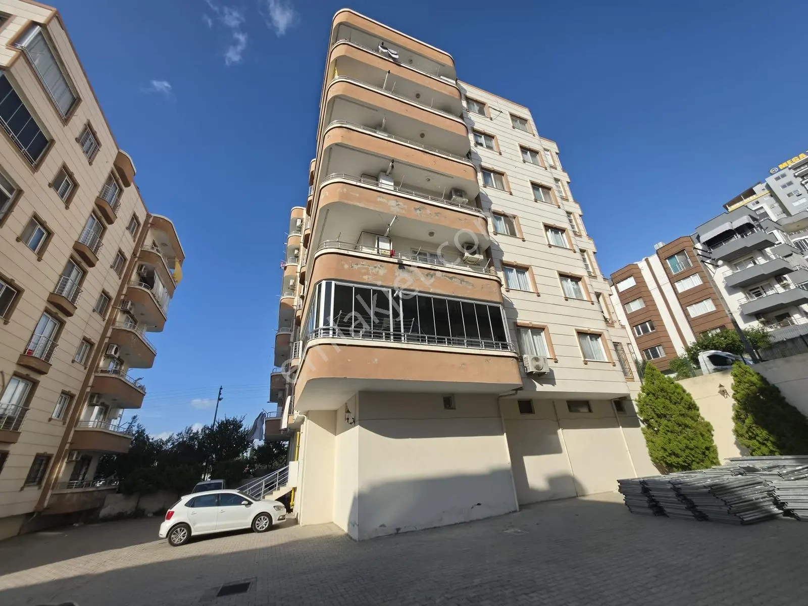 İsmet İnönü Mahallesi'Nde 3+1 Satılık Daire