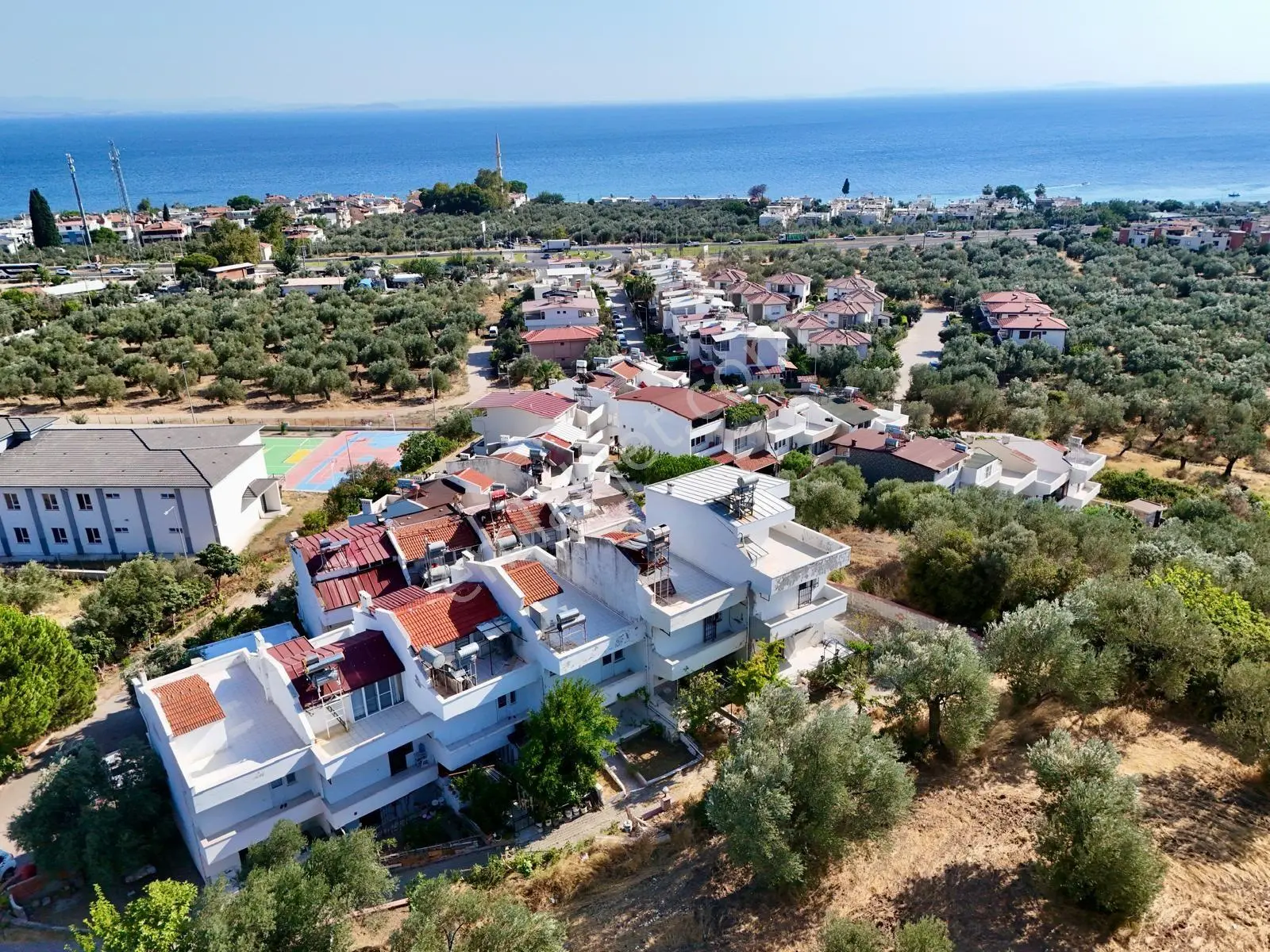 Aras Emlaktan Avcılarda Deniz Manzaralı Denize 400 M. Satılık Yazlık