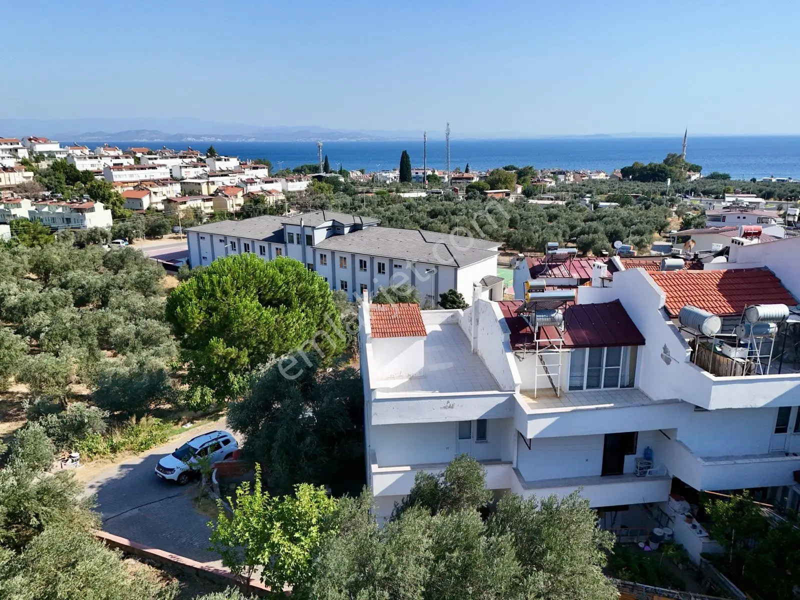Aras Emlaktan Avcılarda Deniz Manzaralı Denize 400 M. Satılık Yazlık — fotoğraf 3