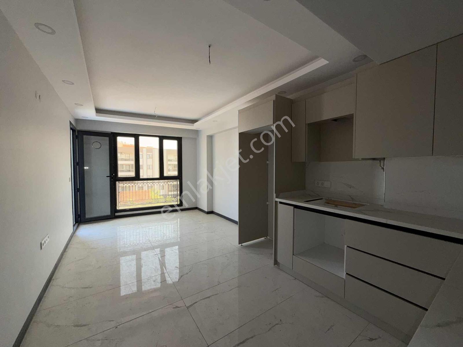 Berk Emlak'tan Menderes Merkezde Satılık 2+1 Sıfır Daire — fotoğraf 7