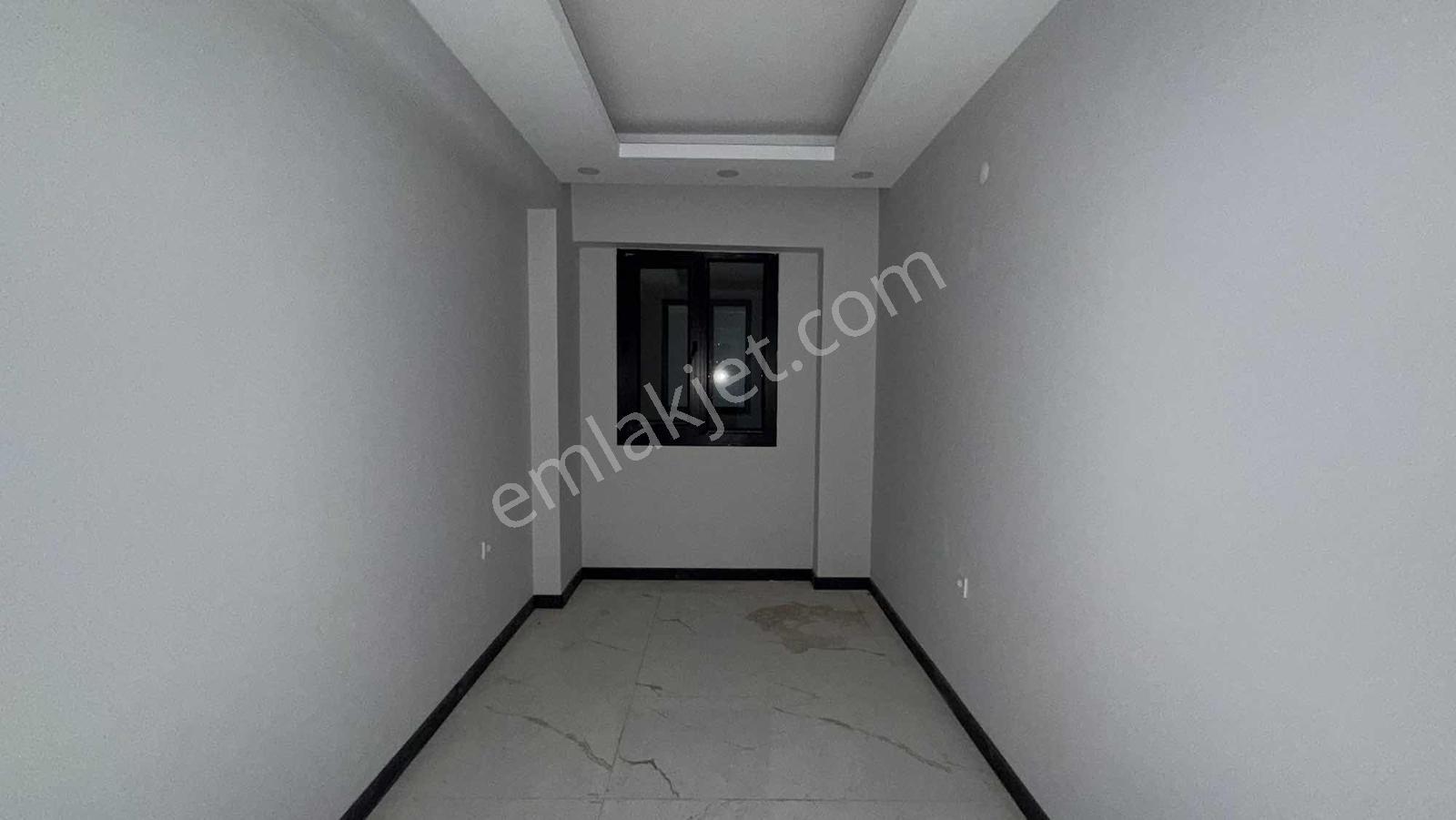 Berk Emlak'tan Menderes Merkezde Satılık 2+1 Sıfır Daire — fotoğraf 20