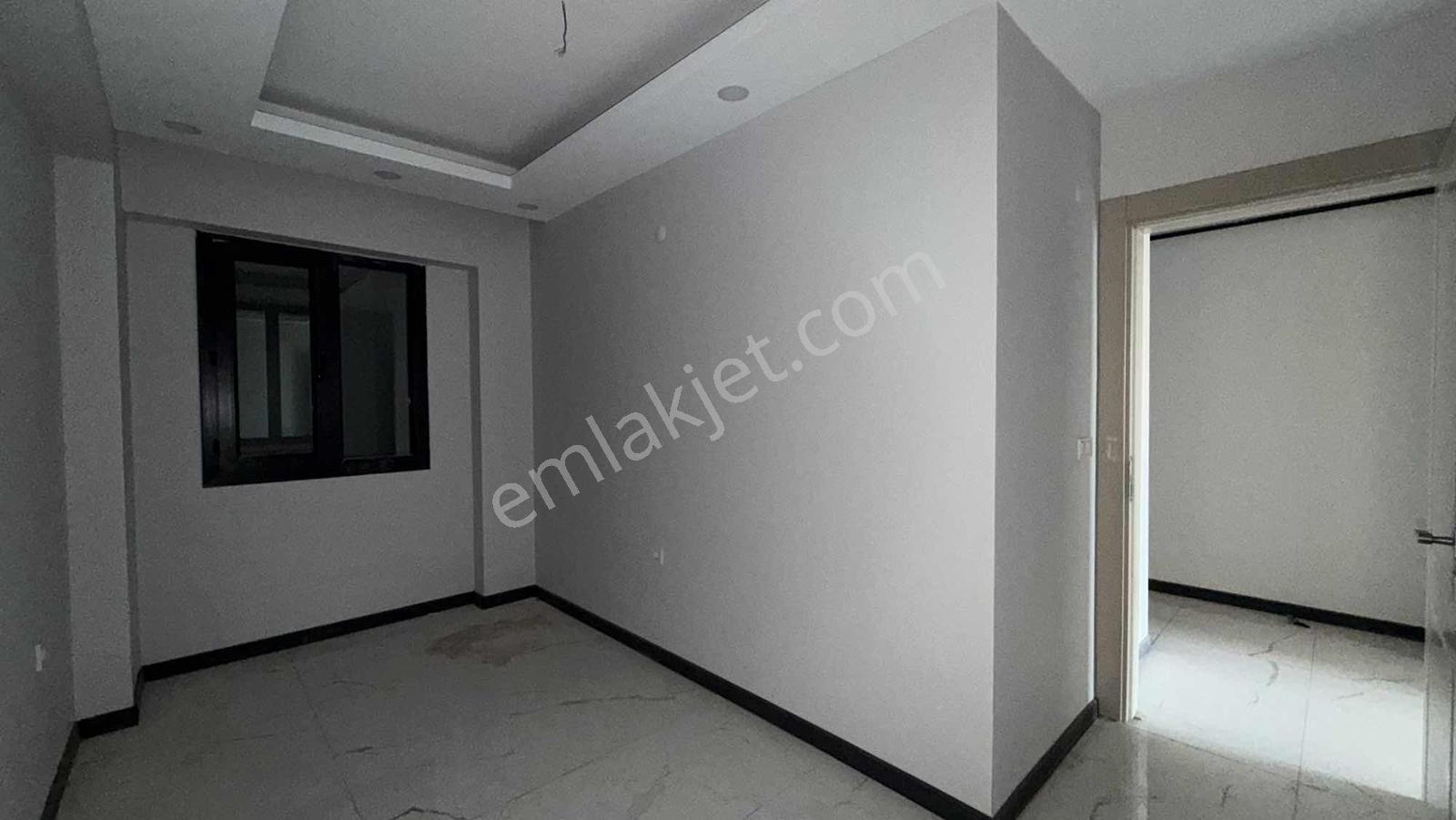 Berk Emlak'tan Menderes Merkezde Satılık 2+1 Sıfır Daire — fotoğraf 21