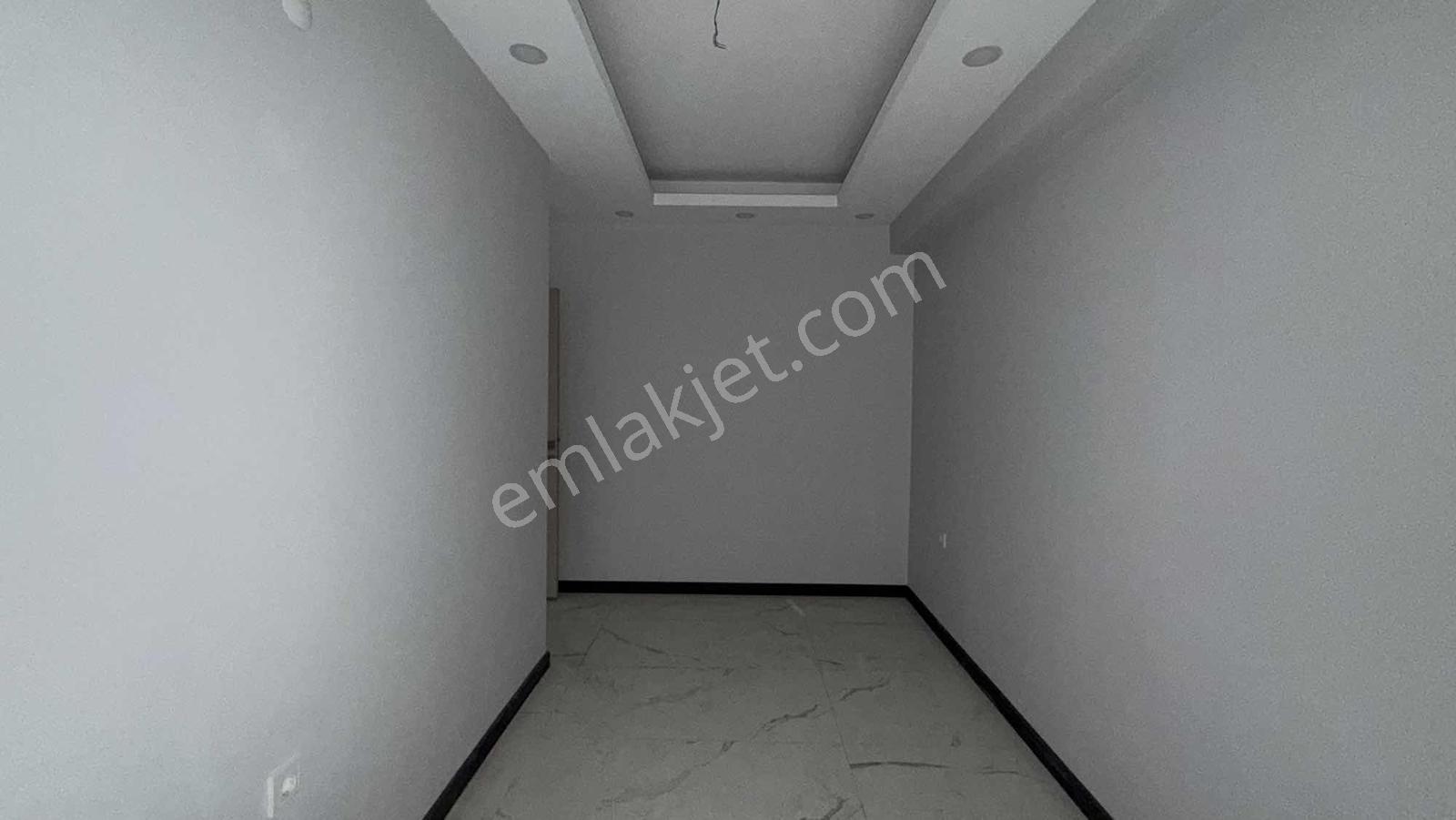 Berk Emlak'tan Menderes Merkezde Satılık 2+1 Sıfır Daire — fotoğraf 22