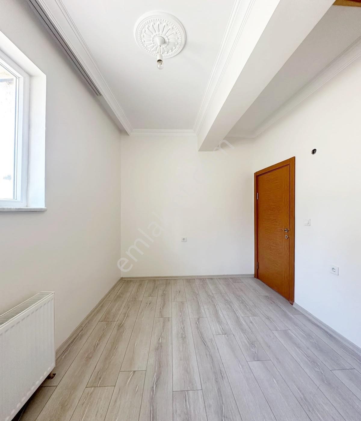 Kod 5454 Osmangazi Mah. Caddeye Cephe Kullanışlı 3+1 Dubleks — fotoğraf 10