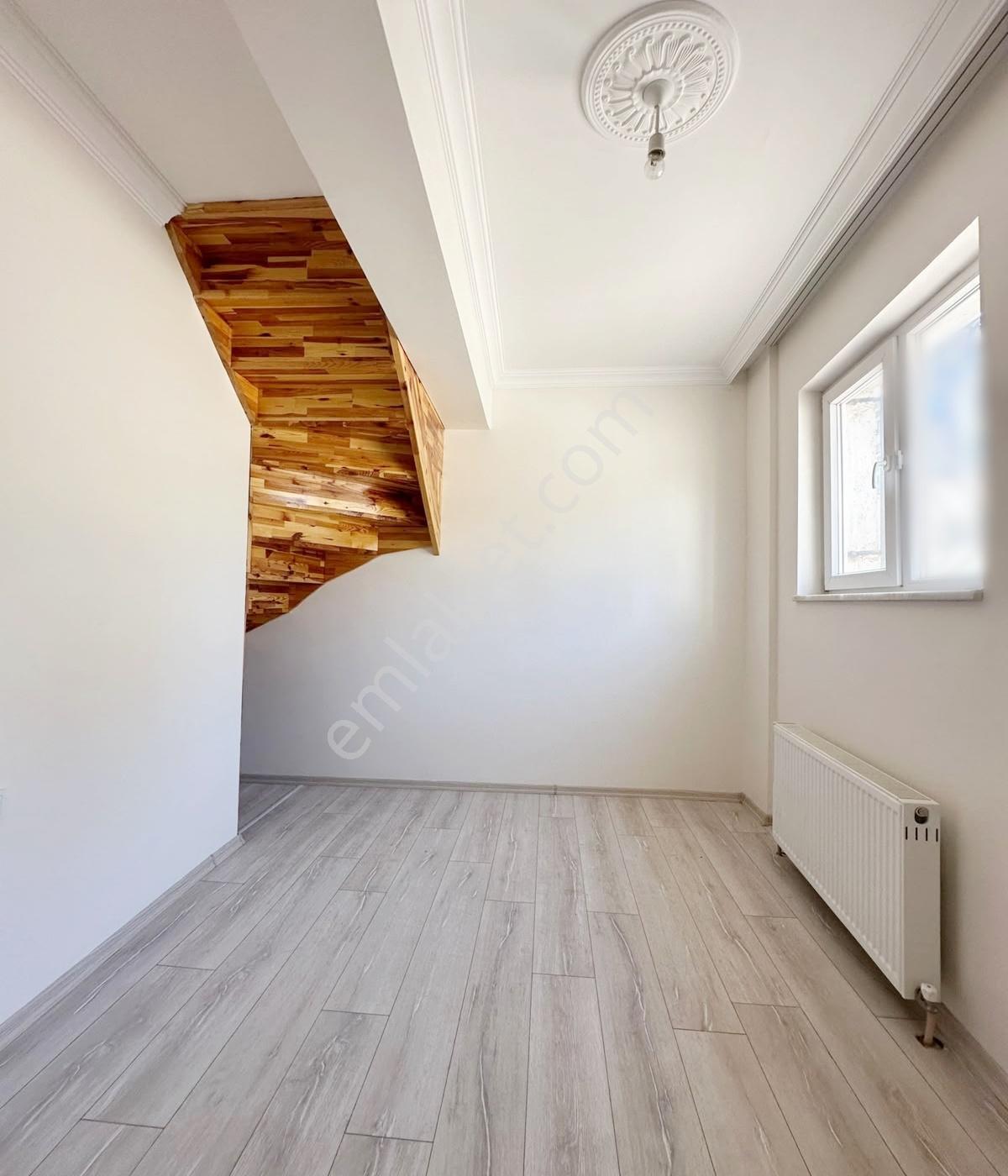 Kod 5454 Osmangazi Mah. Caddeye Cephe Kullanışlı 3+1 Dubleks — fotoğraf 11