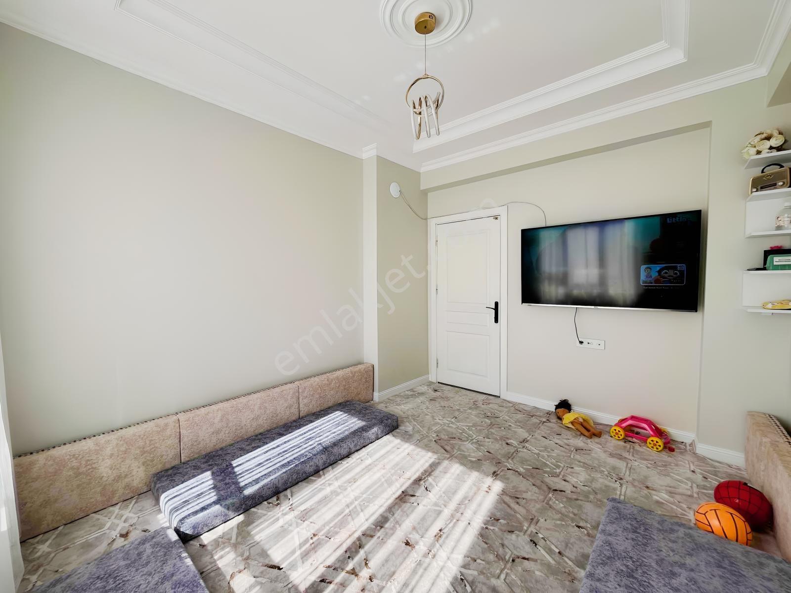 İstiklal Mahallesinde 140 M² Ferah Ve Bakımlı Geniş Daire! — fotoğraf 7