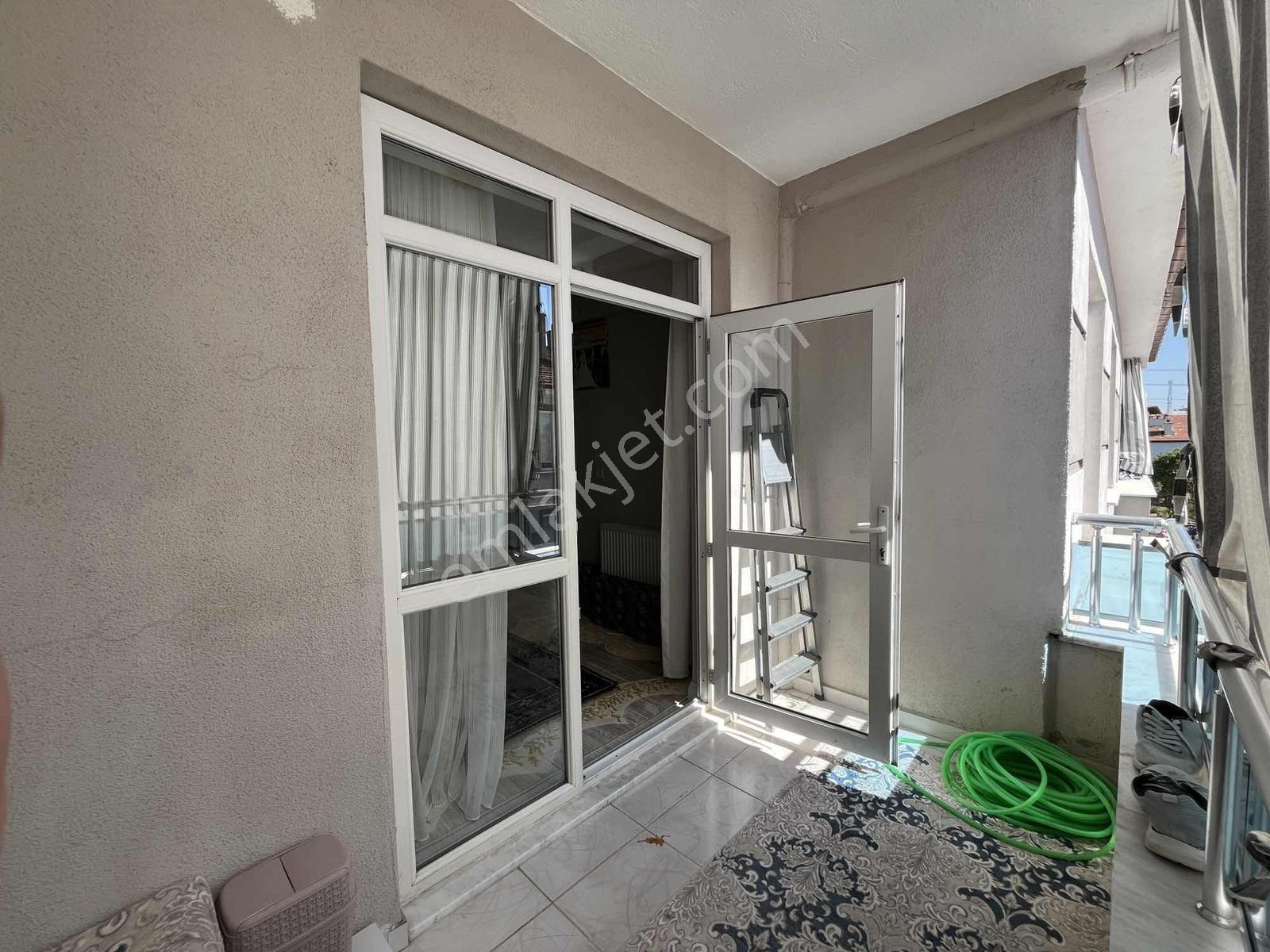 İstiklal Mahallesinde 140 M² Ferah Ve Bakımlı Geniş Daire! — fotoğraf 15