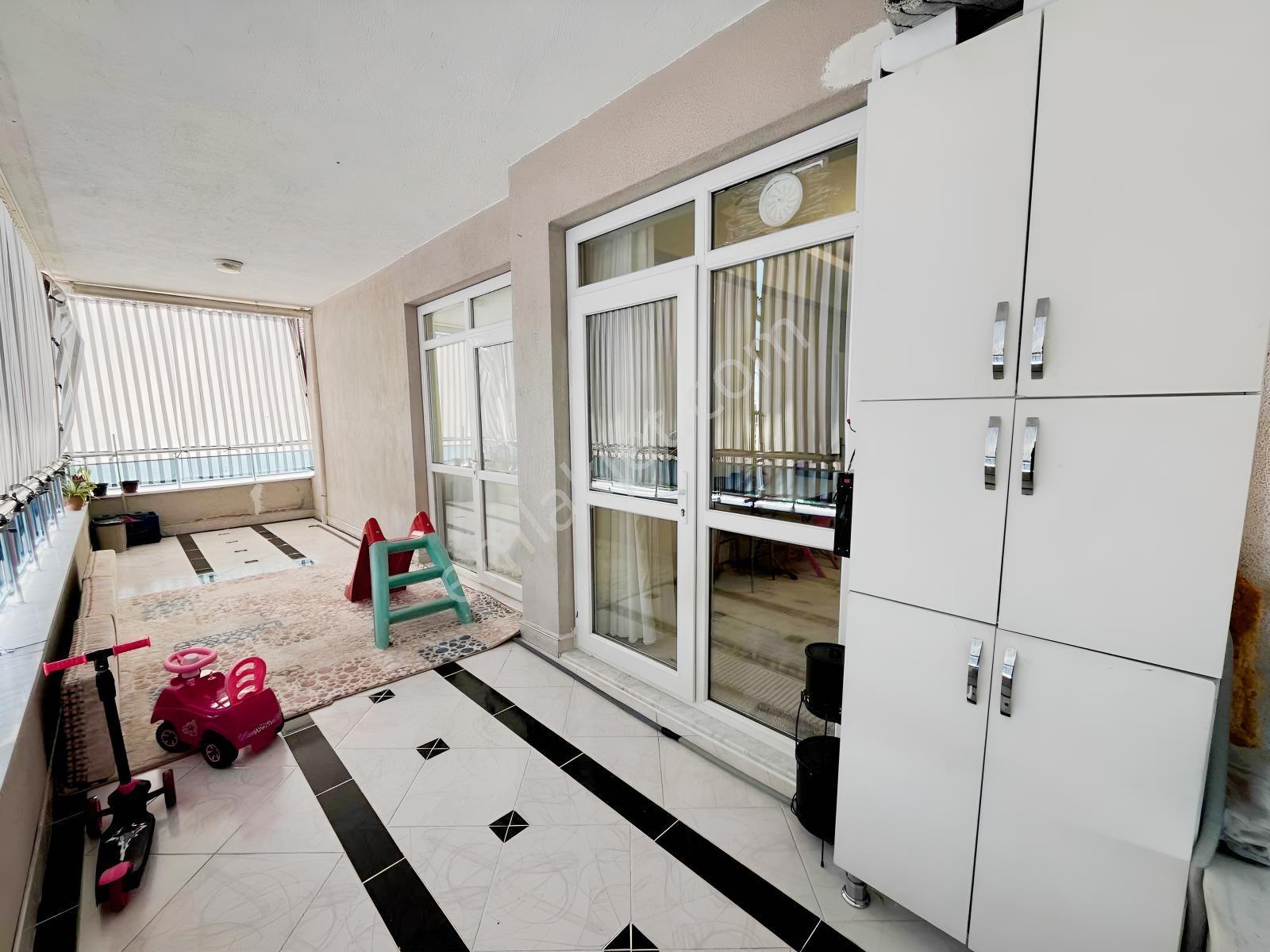 İstiklal Mahallesinde 140 M² Ferah Ve Bakımlı Geniş Daire! — fotoğraf 16