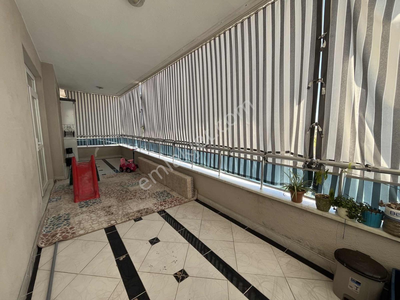 İstiklal Mahallesinde 140 M² Ferah Ve Bakımlı Geniş Daire! — fotoğraf 17