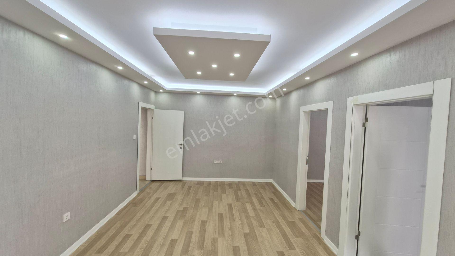 Kent Emlaktan Abidin Paşada Cadde Üzerinde Full Yapılı Satılık Daire — fotoğraf 2