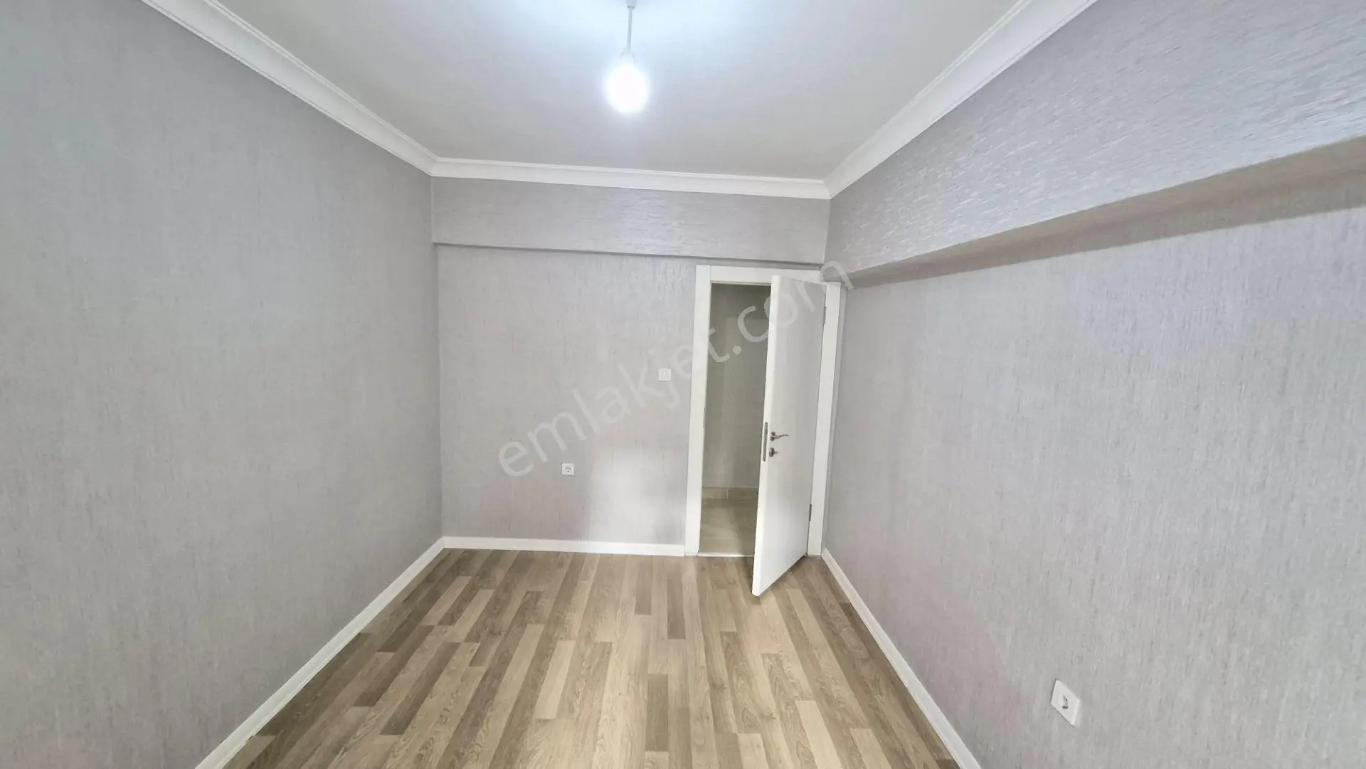Kent Emlaktan Abidin Paşada Cadde Üzerinde Full Yapılı Satılık Daire — fotoğraf 10