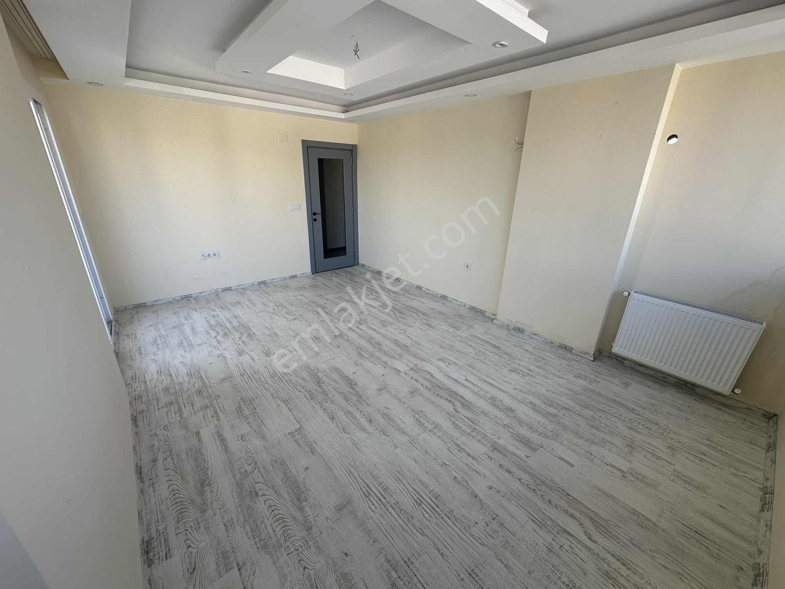 Sarıçam Belediye Arkası Cadde Üzeri Yapılı Az Katlı Satılık 2+1 — fotoğraf 10