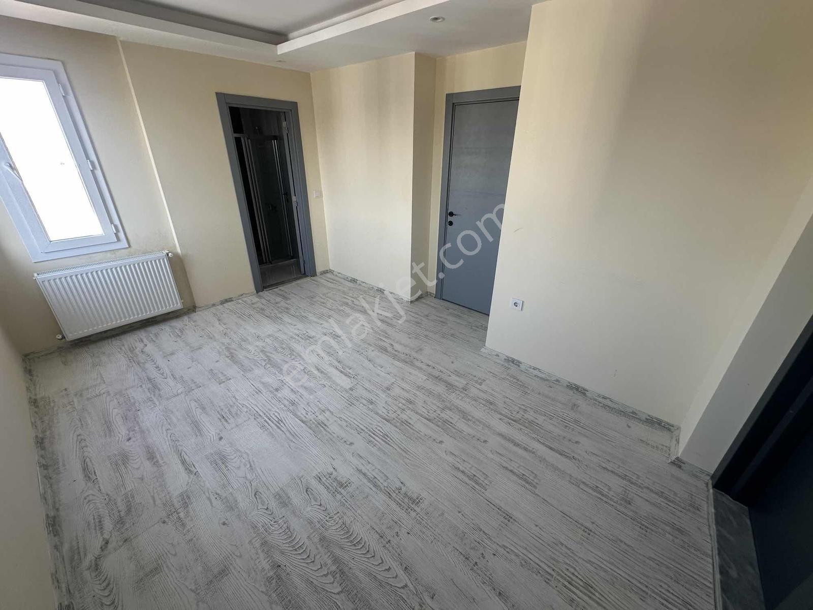 Sarıçam Belediye Arkası Cadde Üzeri Yapılı Az Katlı Satılık 2+1 — fotoğraf 19