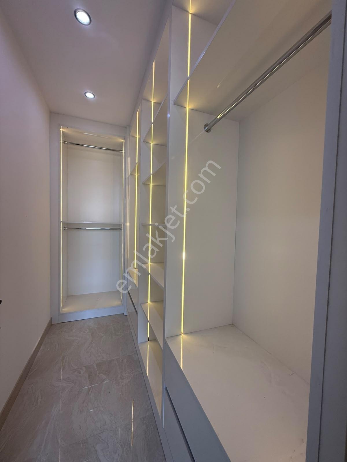 Ferhatlar Kolejine Yakın 3+1 E.banyolu Giyinme Odalı Daire — fotoğraf 17