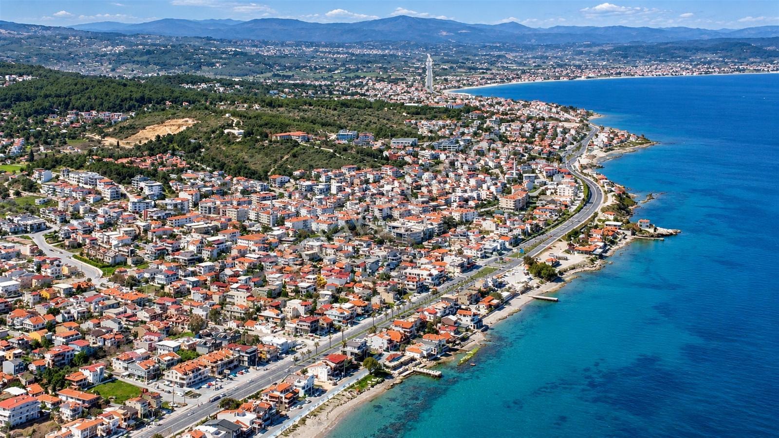Çamlıçayda Sıfır Teraslı Otoparklı 5+1 235M2 Merkezde Yokuşsuz