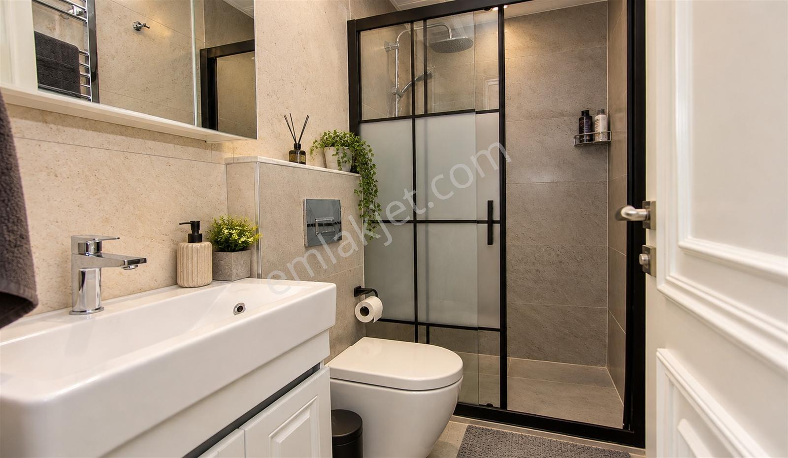 Çamlıçayda Sıfır Teraslı Otoparklı 5+1 235m2 Merkezde Yokuşsuz — fotoğraf 11