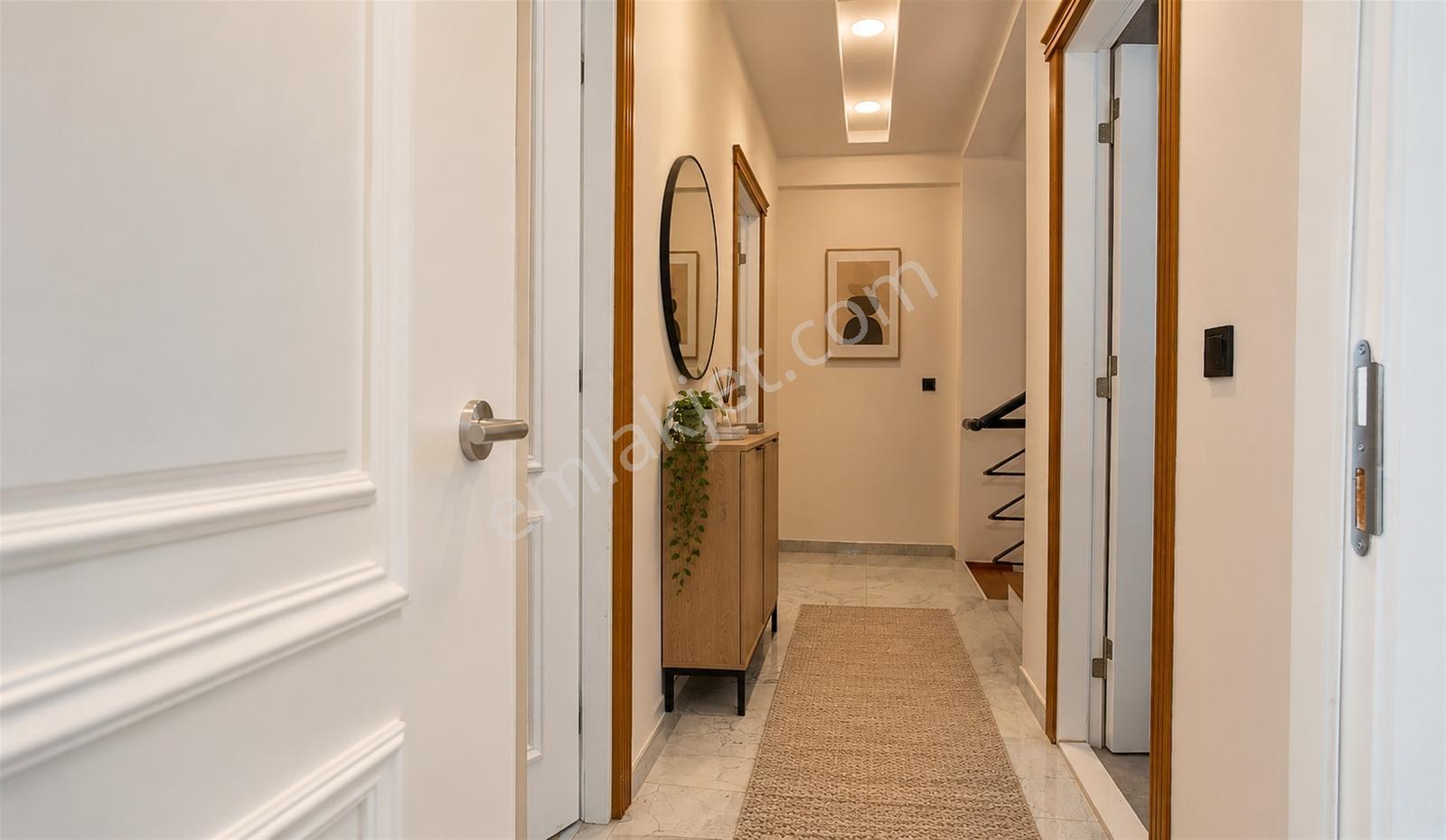 Çamlıçayda Sıfır Teraslı Otoparklı 5+1 235m2 Merkezde Yokuşsuz — fotoğraf 15