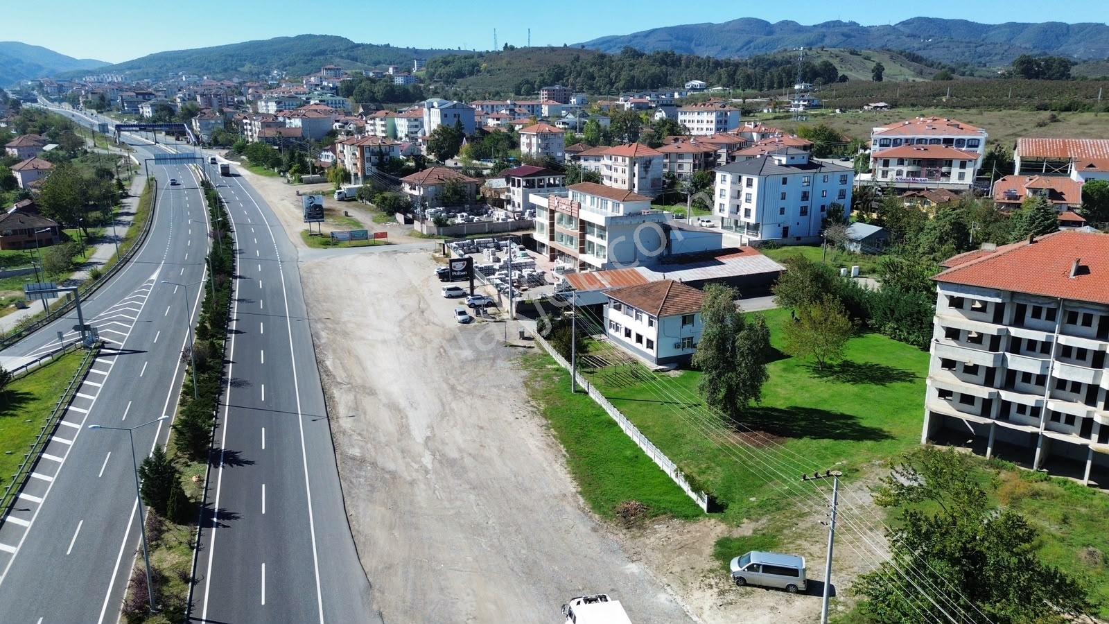 Gümüşova D-100 Üzeri 4 Kat Ticari + Konut İmarlı Arsa — fotoğraf 4