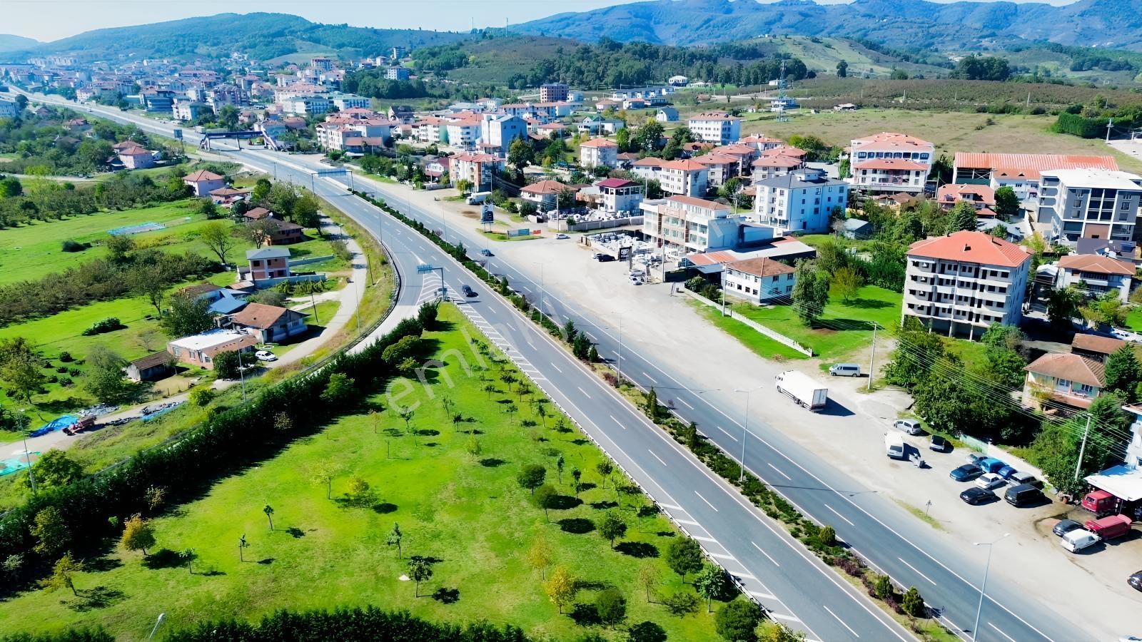 Gümüşova D-100 Üzeri 4 Kat Ticari + Konut İmarlı Arsa — fotoğraf 6