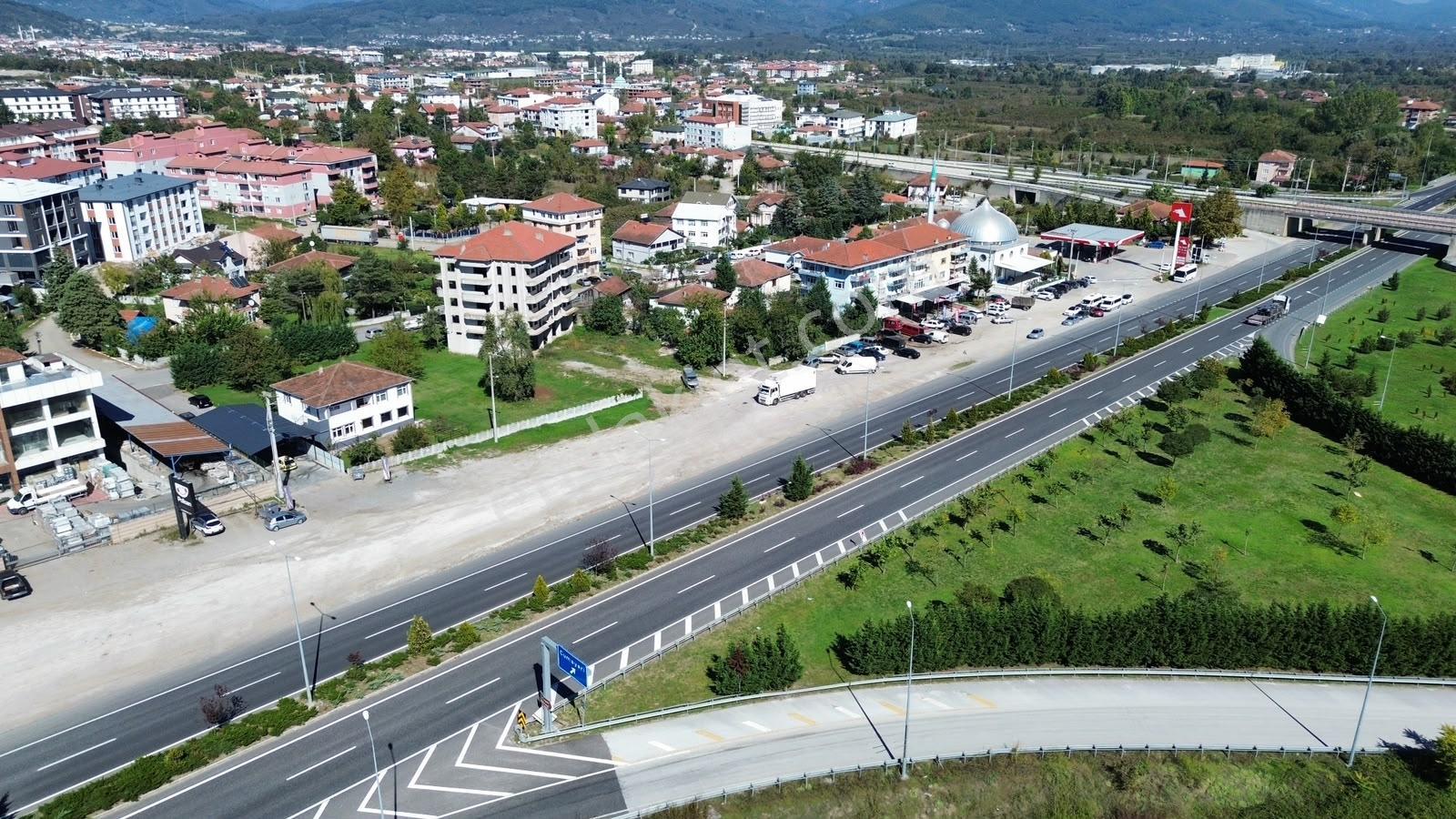 Gümüşova D-100 Üzeri 4 Kat Ticari + Konut İmarlı Arsa — fotoğraf 9