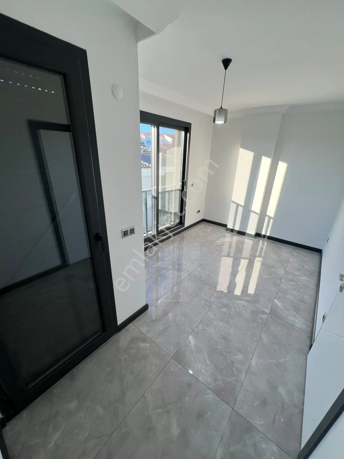 Didim Efeler Mahallesi Havuzlu Sitede Satılık 3+1 Villa — fotoğraf 6