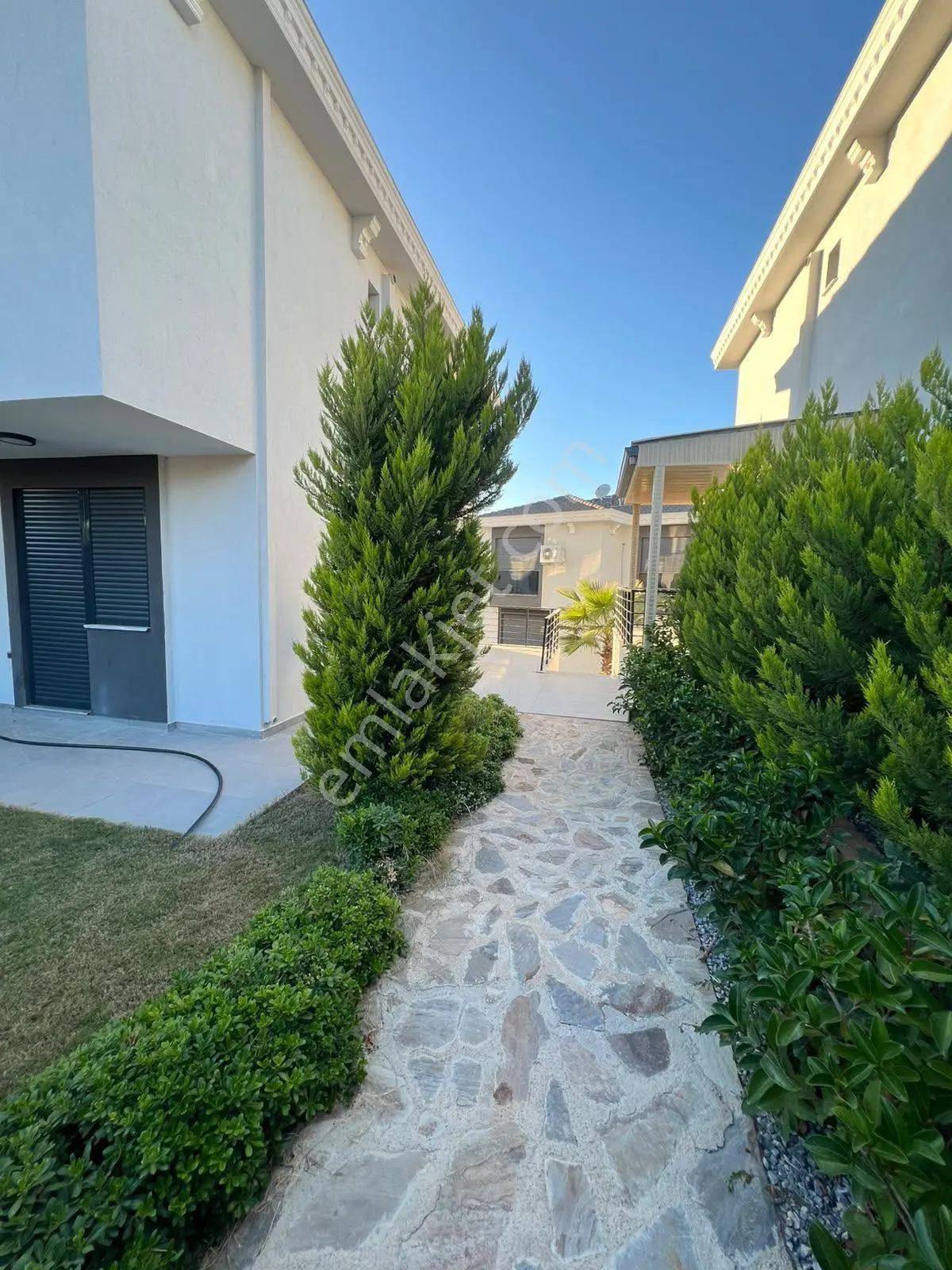 Didim Efeler Mahallesi Havuzlu Sitede Satılık 3+1 Villa — fotoğraf 12
