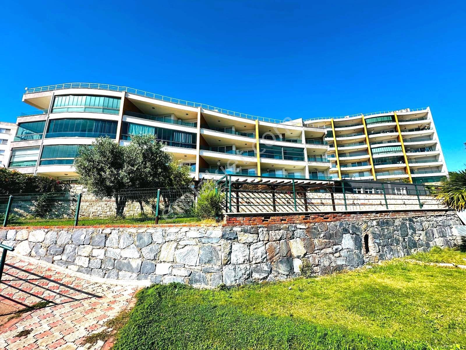 Kuşadasında Deniz Manzaralı Geniş 3+1 Daire — fotoğraf 26