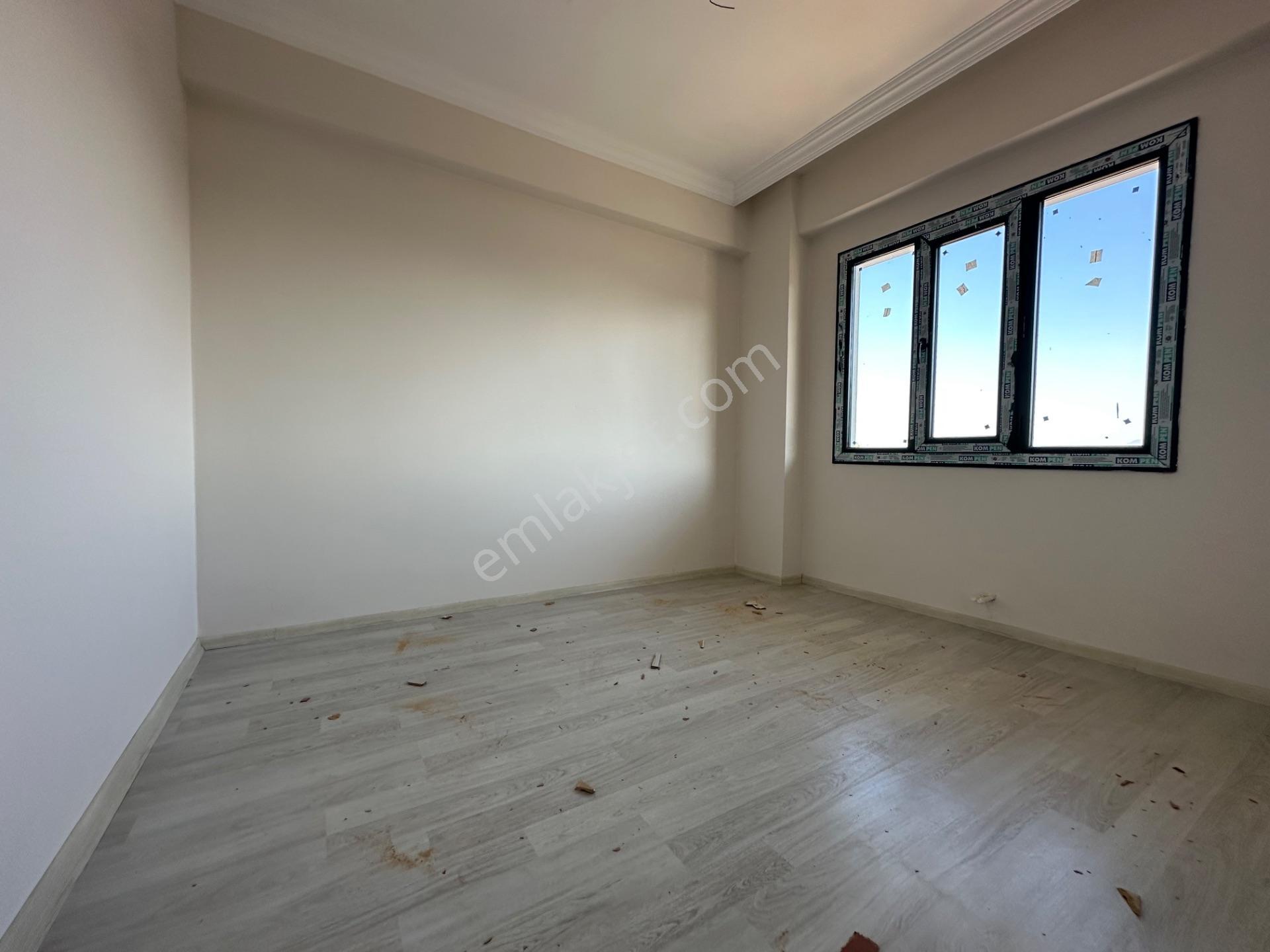 Üçpınar Mahallesi’nde Havuzlu 1 + 1 Satılık Daire — fotoğraf 18