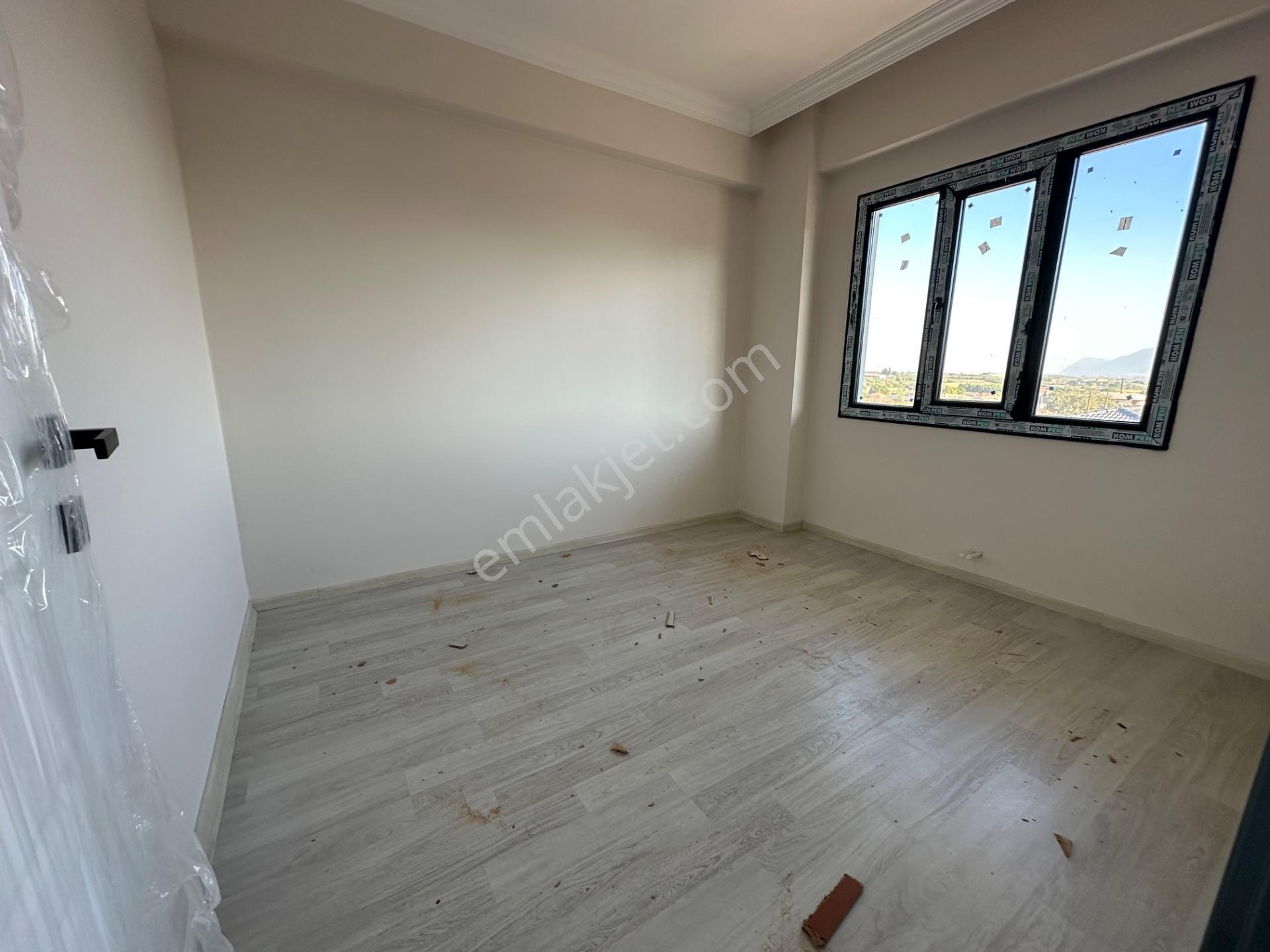 Üçpınar Mahallesi’nde Havuzlu 1 + 1 Satılık Daire — fotoğraf 19