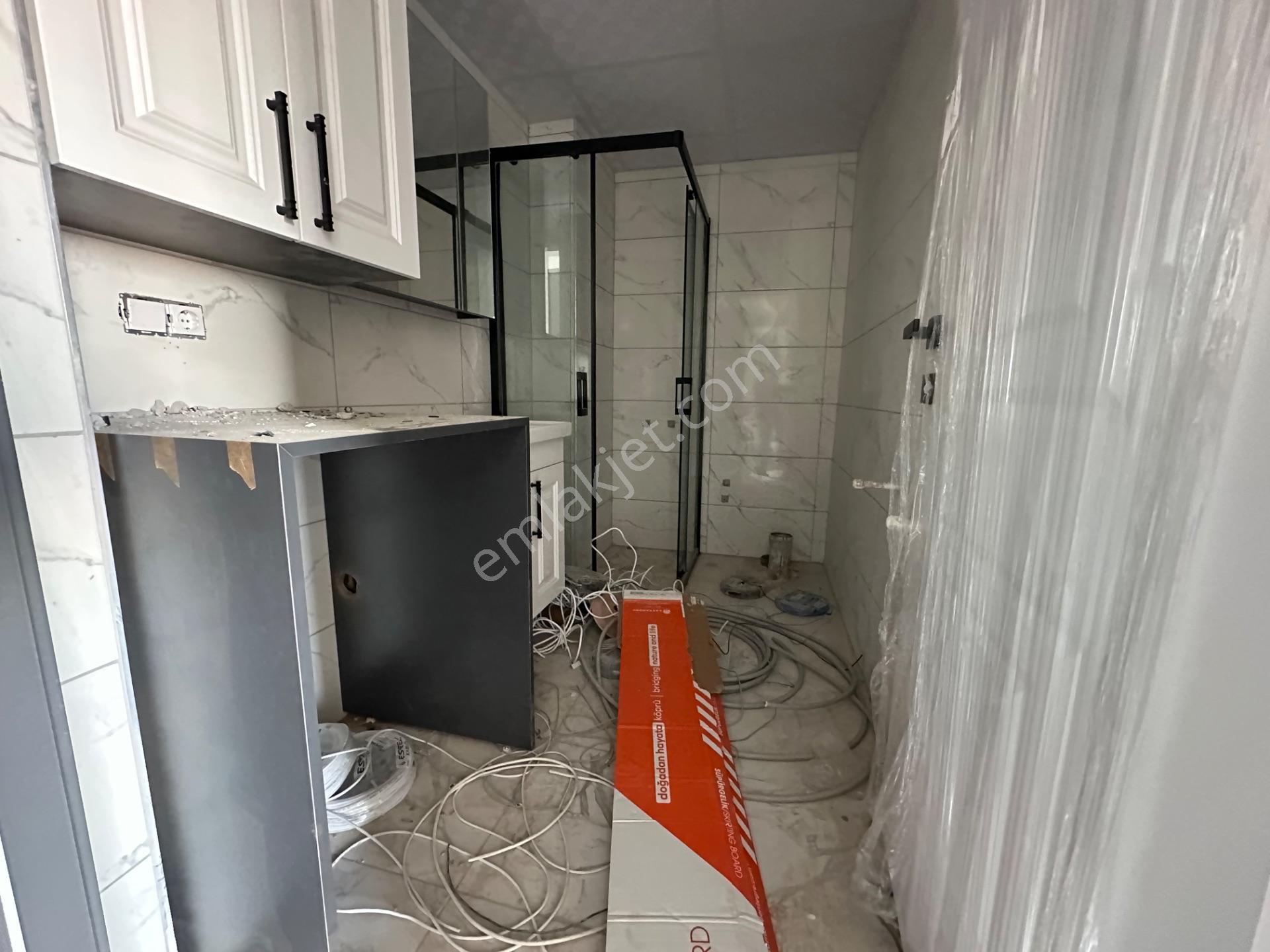 Üçpınar Mahallesi’nde Havuzlu 1 + 1 Satılık Daire — fotoğraf 22