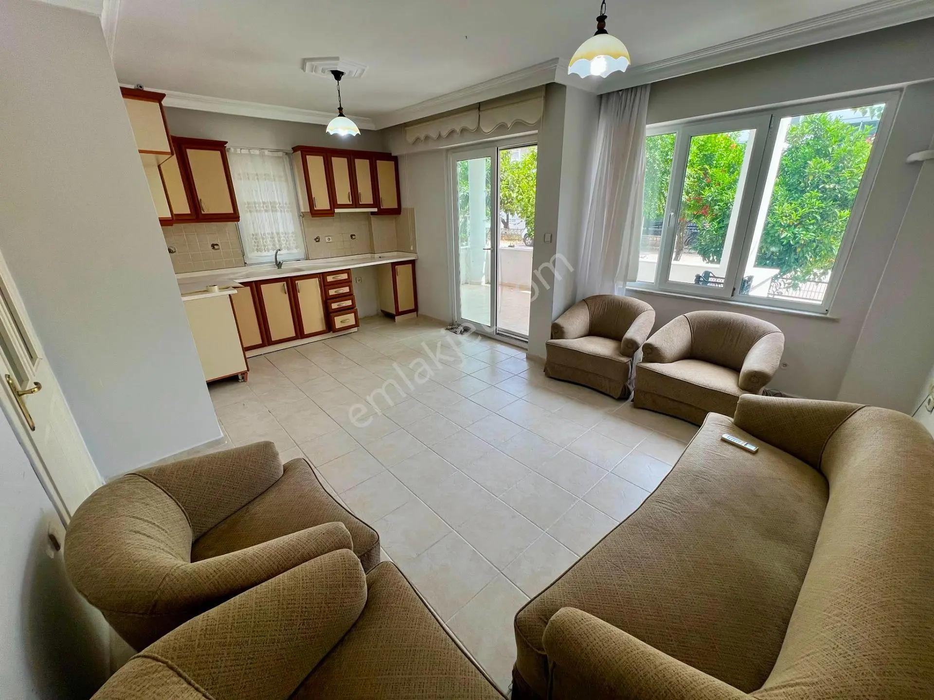 Akçay Aras Emlaktan Altınolukta Geniş Balkonlu 2+1 Daire — fotoğraf 6