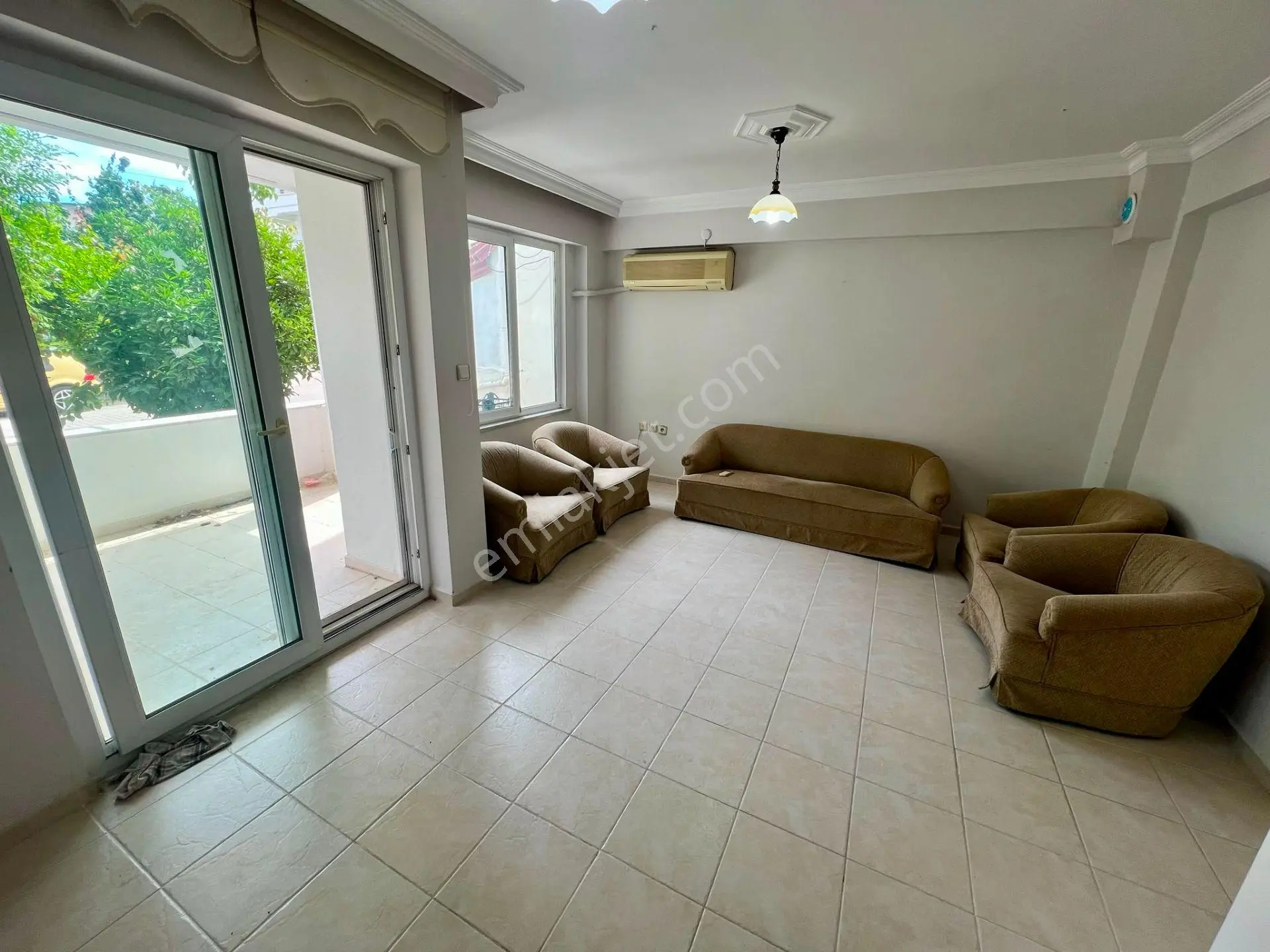 Akçay Aras Emlaktan Altınolukta Geniş Balkonlu 2+1 Daire — fotoğraf 9