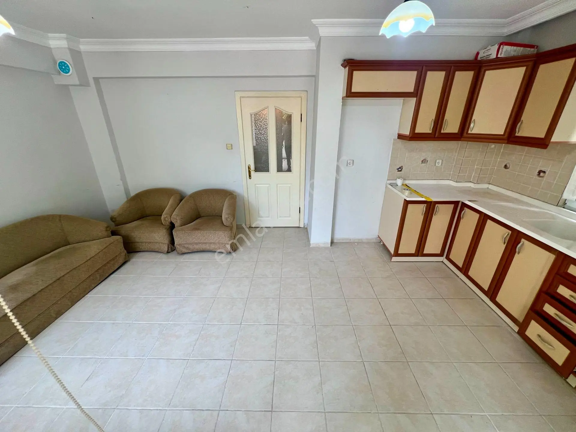 Akçay Aras Emlaktan Altınolukta Geniş Balkonlu 2+1 Daire — fotoğraf 12