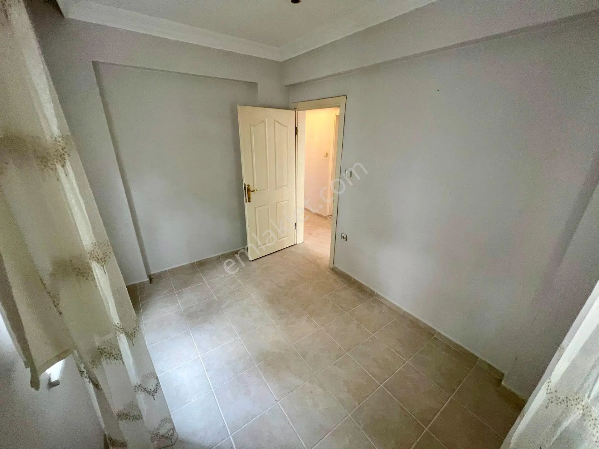 Akçay Aras Emlaktan Altınolukta Geniş Balkonlu 2+1 Daire — fotoğraf 15