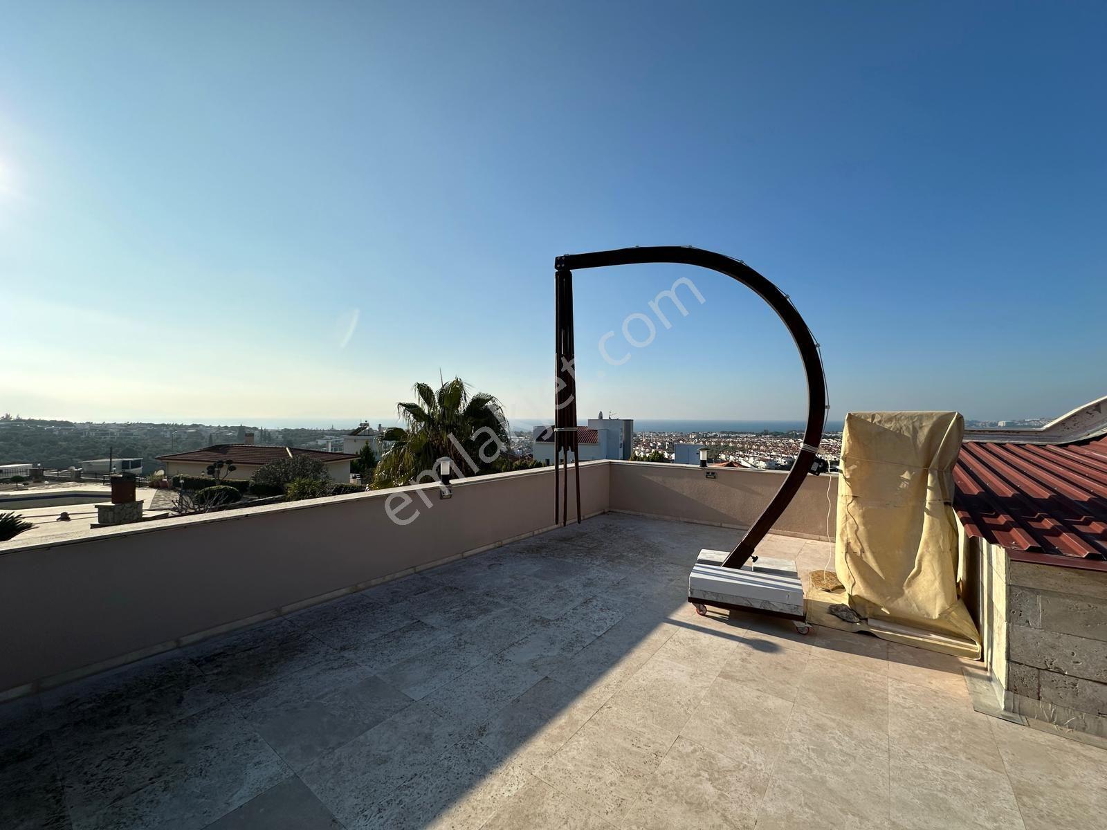 Kuşadası Satılık 4+1 Tek Müstakil Malikane Tadında Villa — fotoğraf 10