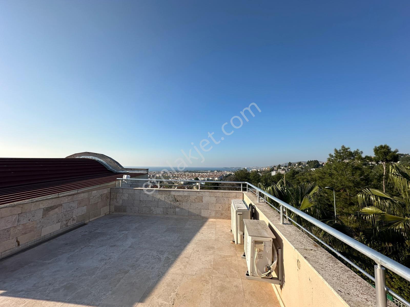 Kuşadası Satılık 4+1 Tek Müstakil Malikane Tadında Villa — fotoğraf 22