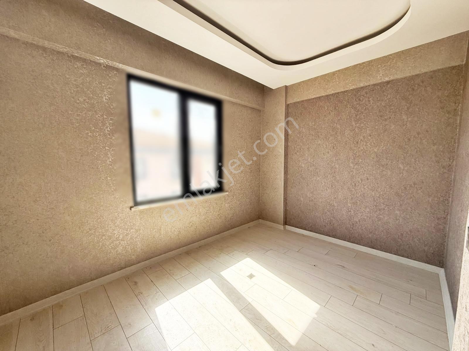 Karacaahmet'te Cadde Üzr.yerden Isıtma Geniş Cam Balkon Lüx 2+1 — fotoğraf 9
