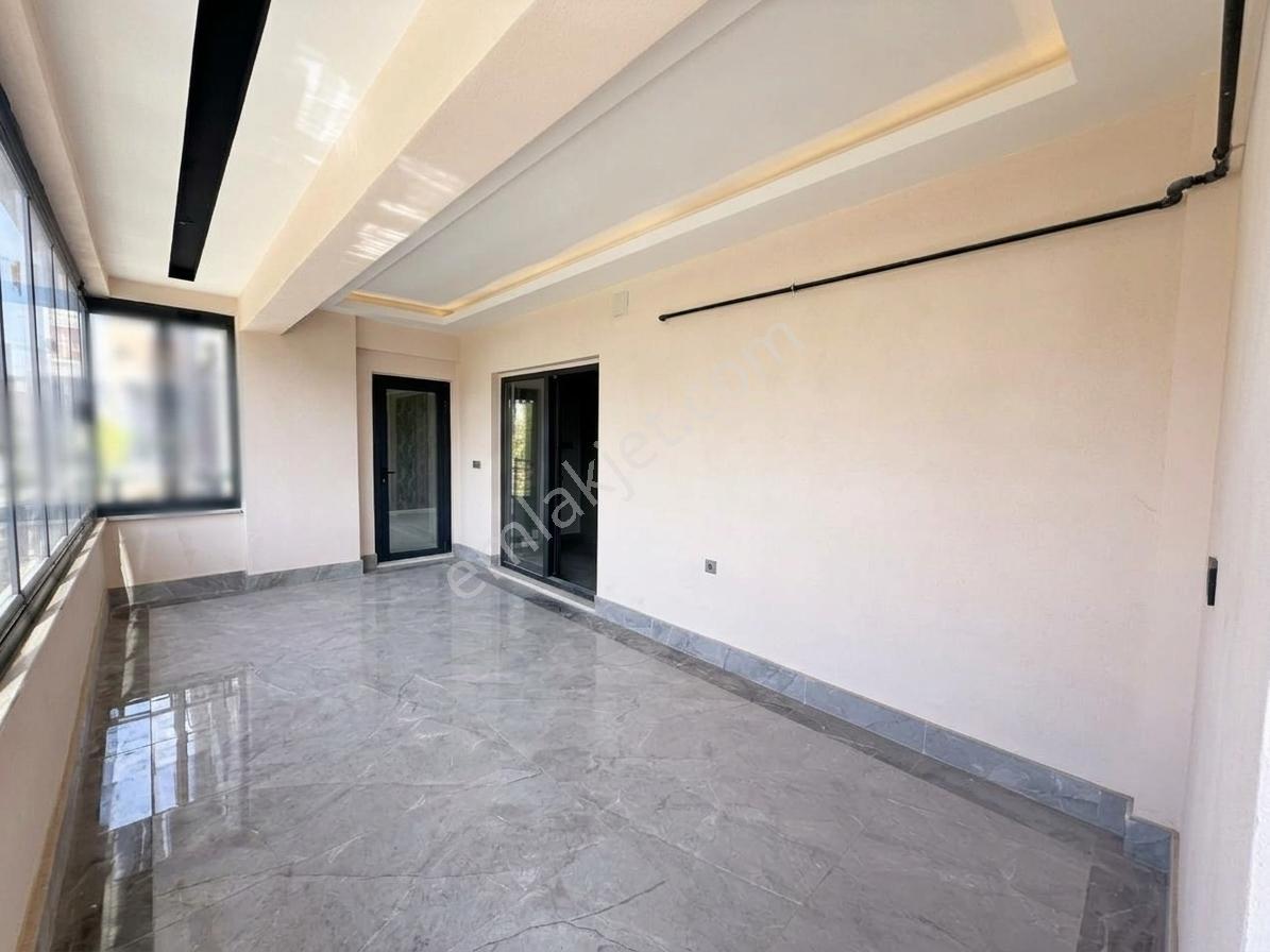 Karacaahmet'te Cadde Üzr.yerden Isıtma Geniş Cam Balkon Lüx 2+1 — fotoğraf 28