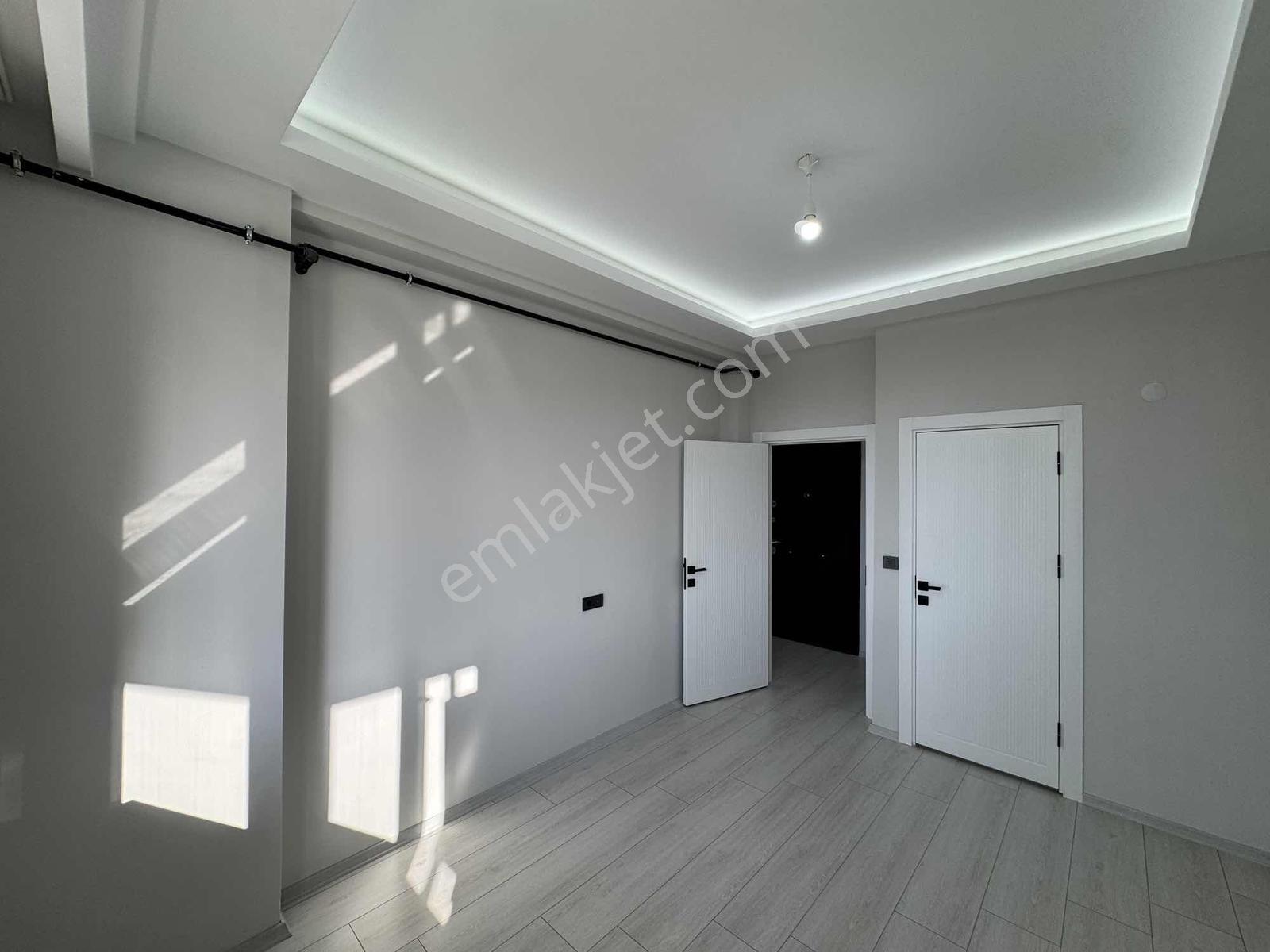 Manzaralı Ebeveyn Banyolu,ön Cephe, İskanlı Ara Kat Sıfır 2+1 — fotoğraf 31