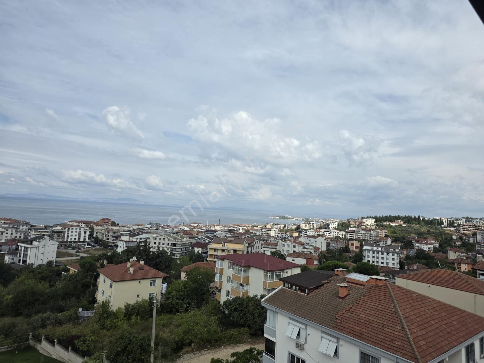 Çınarcıkta Fırsat! Deniz Manzaralı Sıfır Havuzlu Asansörlü 1+1 — fotoğraf 9