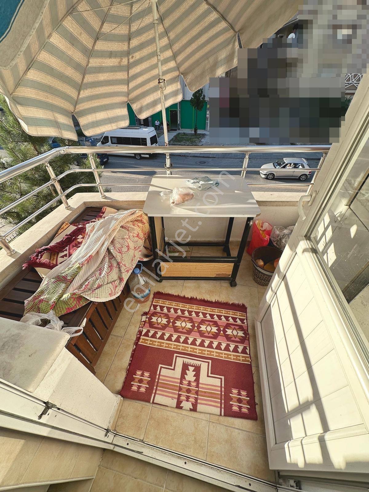 Dereboyu Cadde Üzerinde Ön Cephe Çift Balkonlu 3+1 Satılık Daire — fotoğraf 10