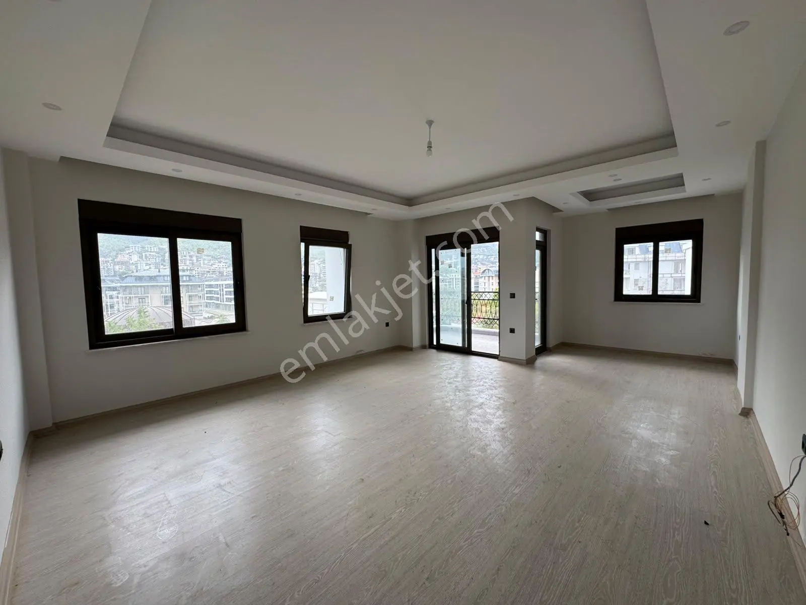 Alanya Oba Çarşamba'da Satılık 3+1 Ayrı Mutfak Sıfır Dublex Daire — fotoğraf 2