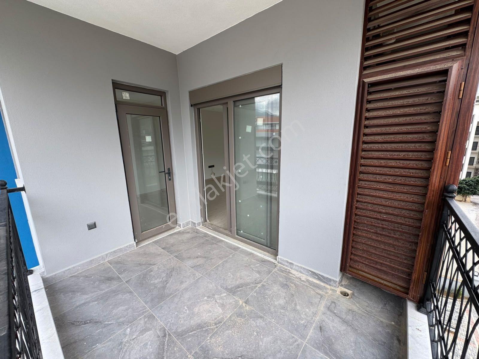 Alanya Oba Çarşamba'da Satılık 3+1 Ayrı Mutfak Sıfır Dublex Daire — fotoğraf 13