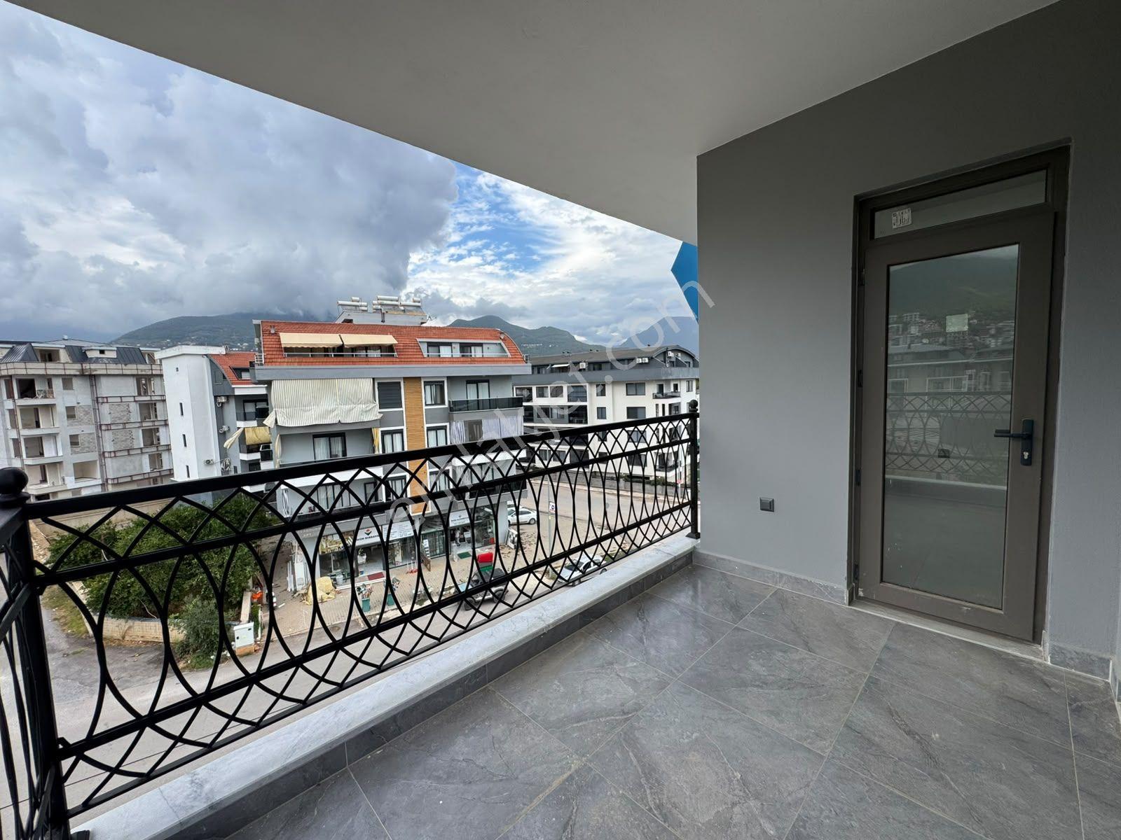 Alanya Oba Çarşamba'da Satılık 3+1 Ayrı Mutfak Sıfır Dublex Daire — fotoğraf 14