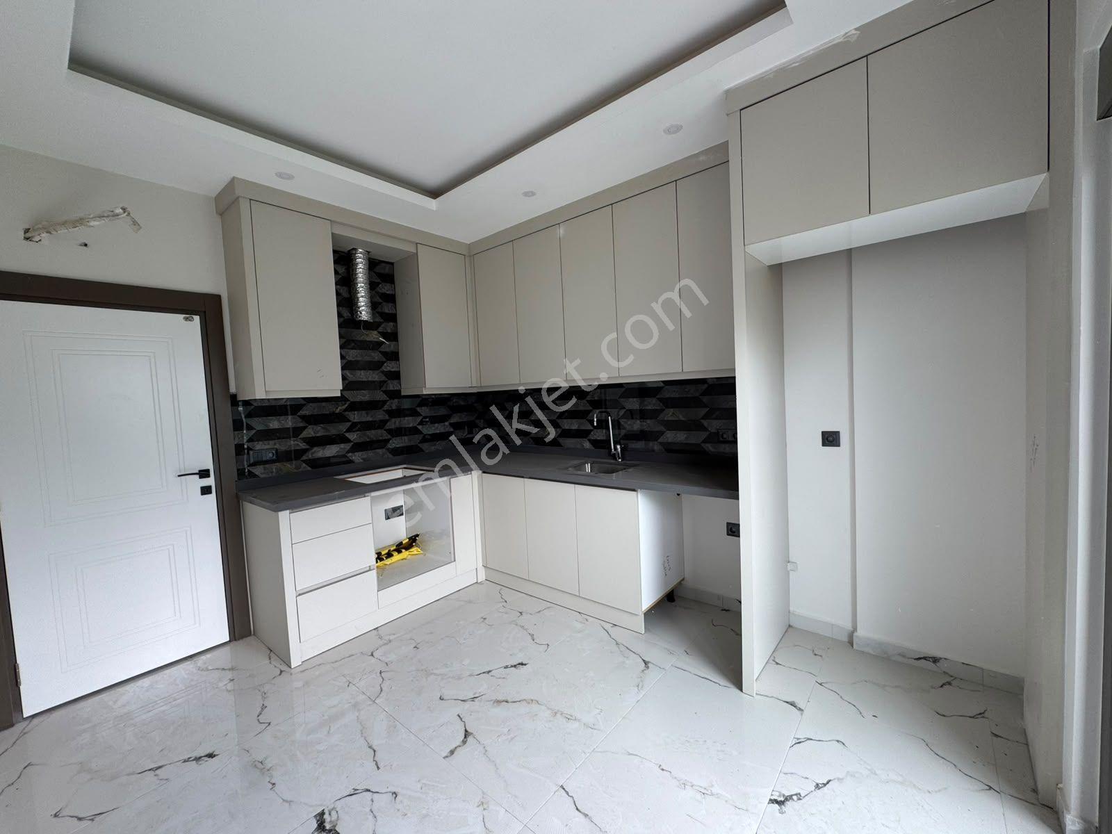 Alanya Oba Çarşamba'da Satılık 3+1 Ayrı Mutfak Sıfır Dublex Daire — fotoğraf 15